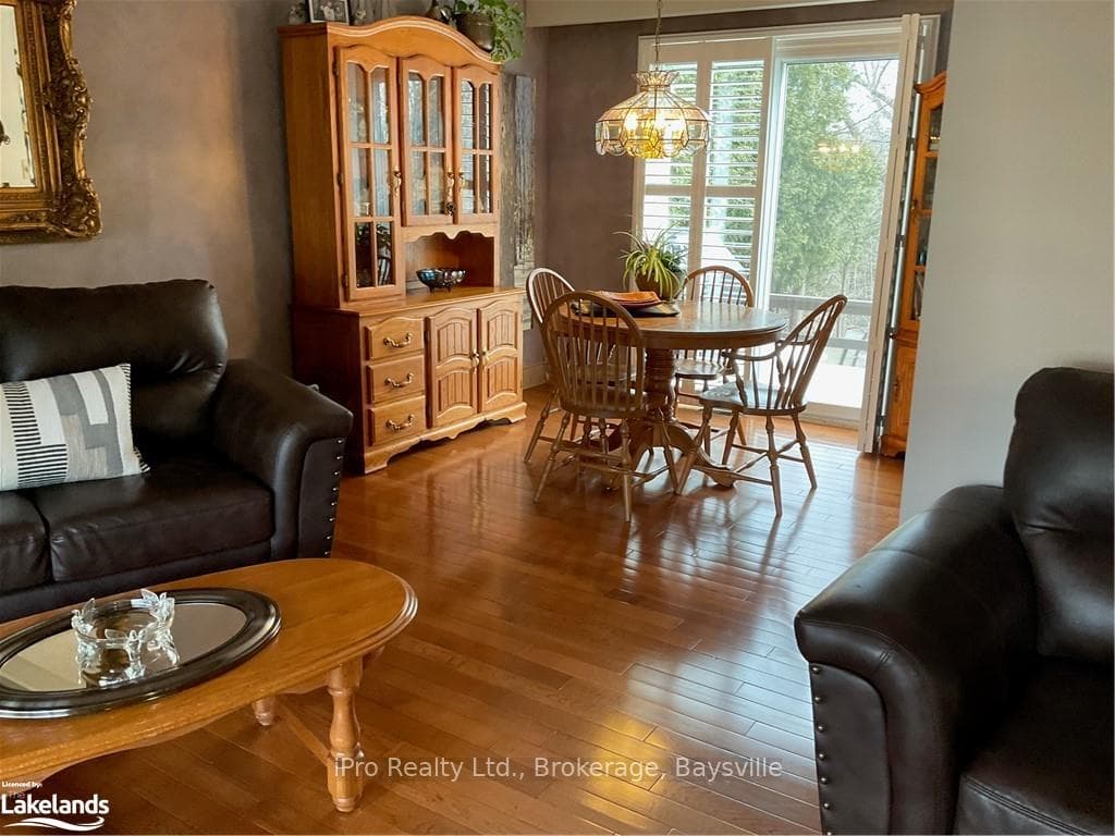 382 TALLWOOD Drive photo 6