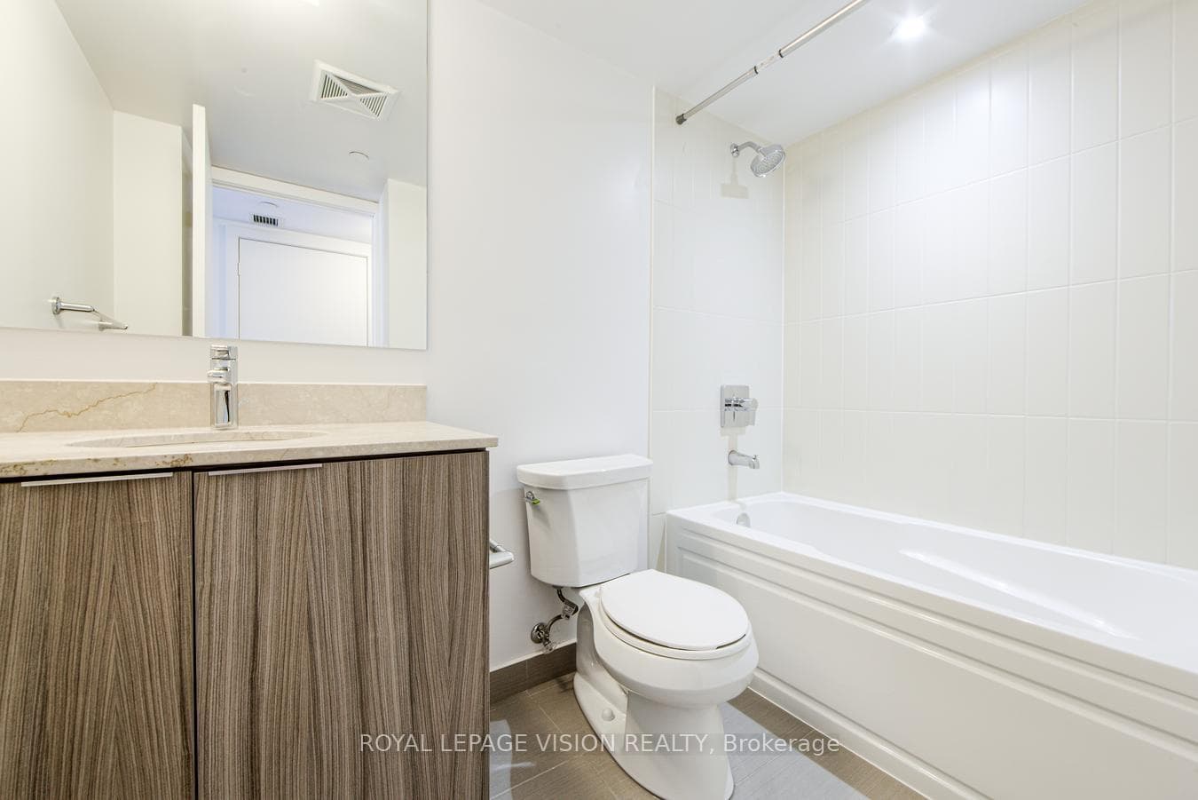 955 Bay Street Unit 2112 photo 18