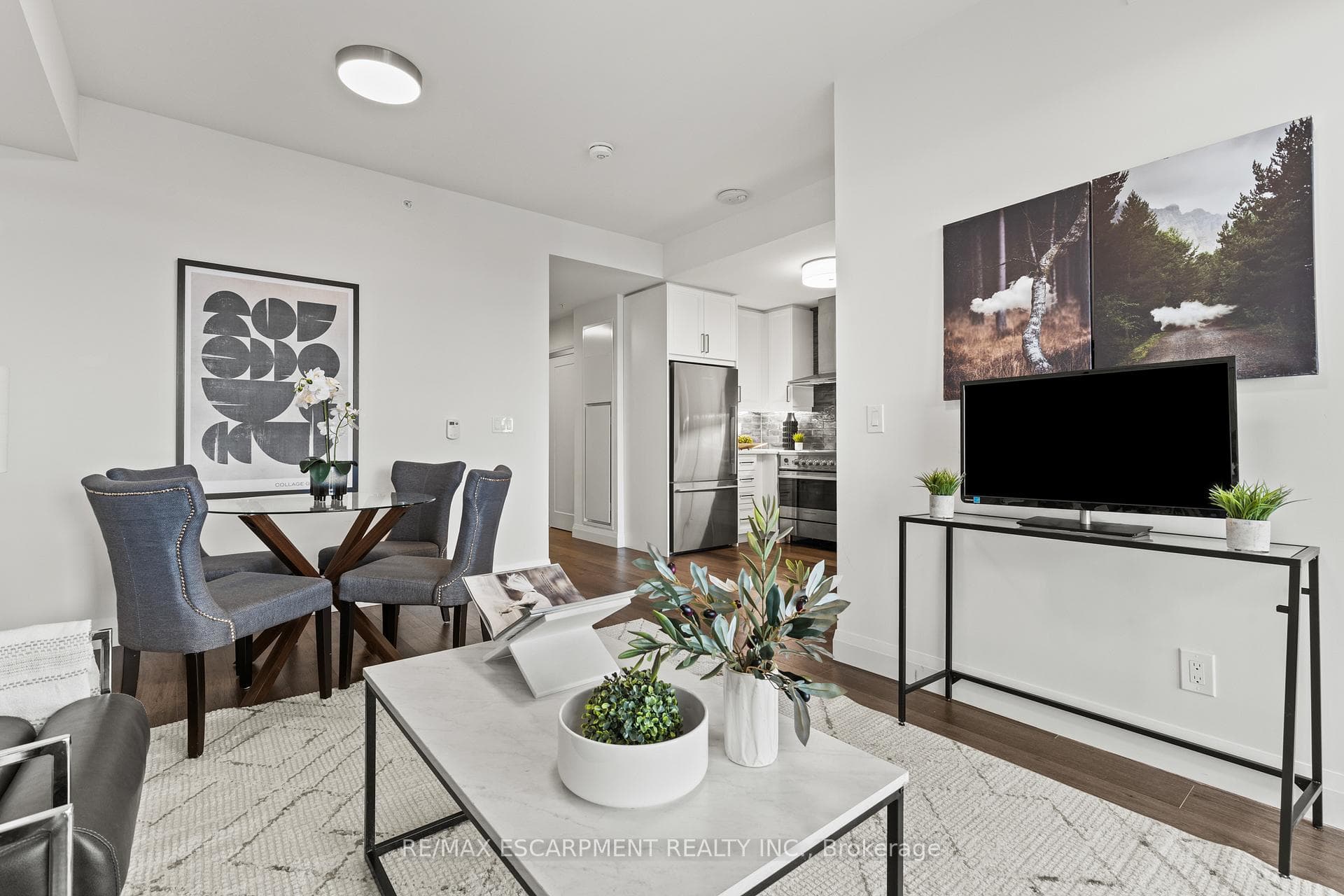 500 BROCK Avenue Unit 1501 photo 9