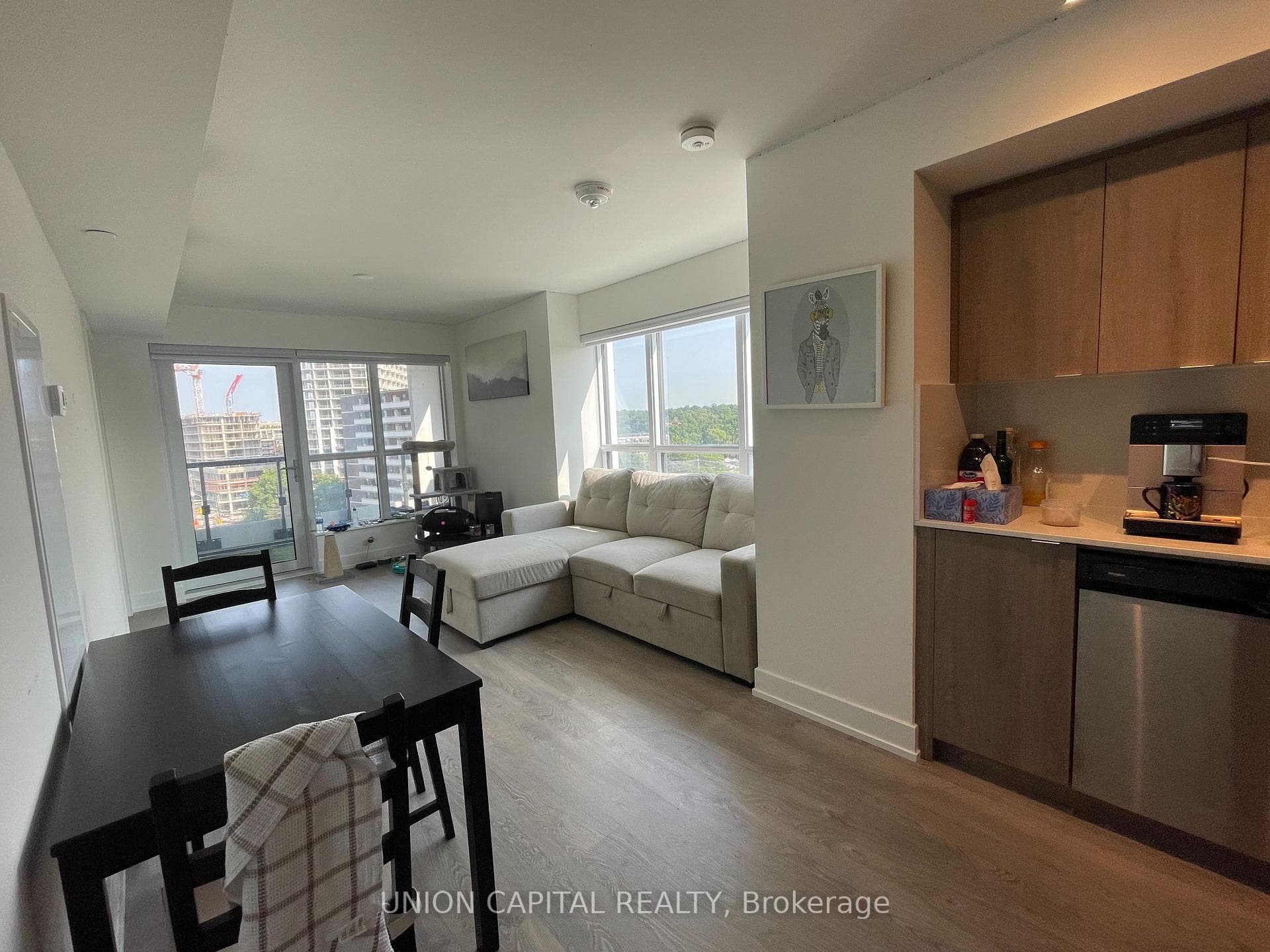 5 Mabelle Avenue Unit 835 photo 8