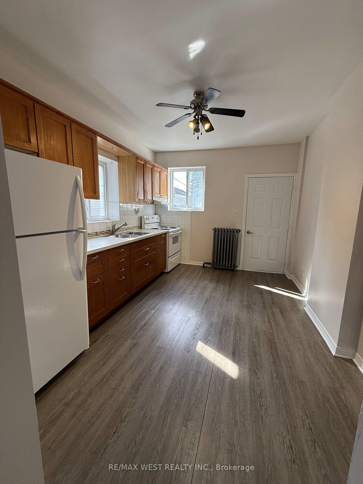118 Symington Avenue photo 4