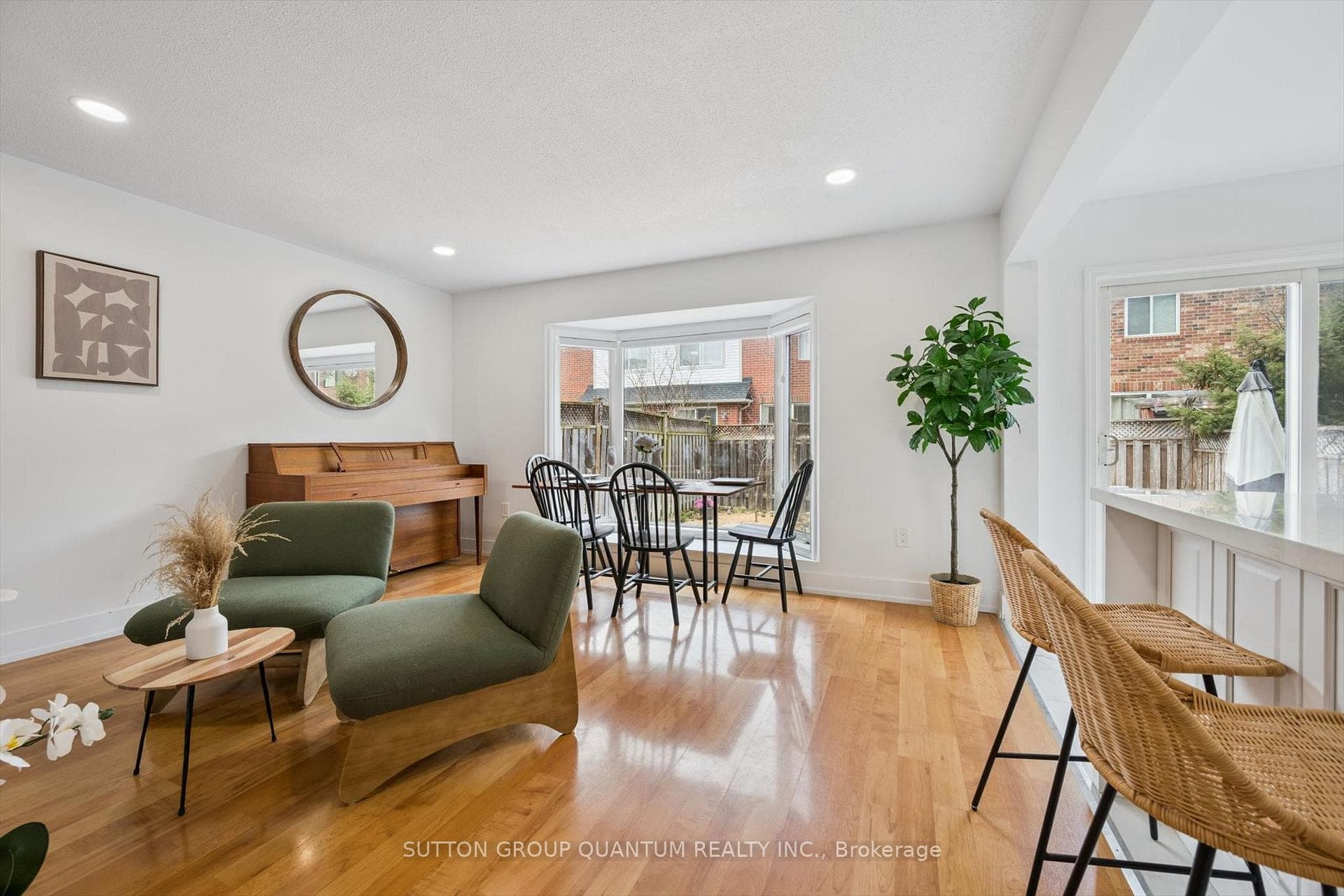 710 Irving Terrace photo 7