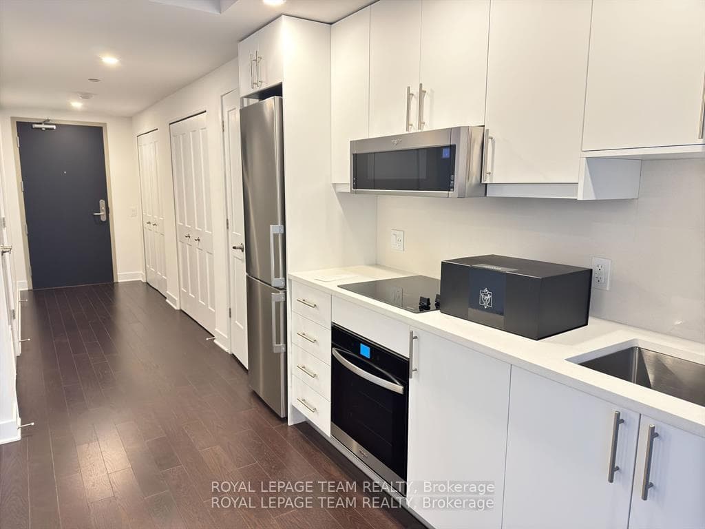 180 George Street Unit 711 photo 5