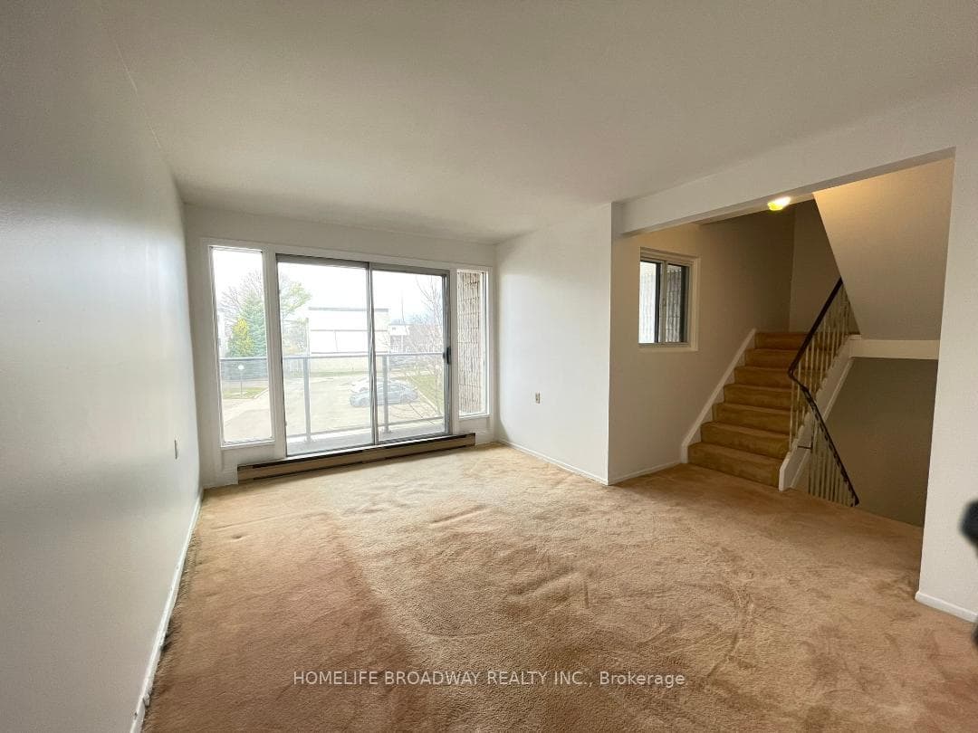 75 BLACKWELL Avenue Unit 42 photo 11