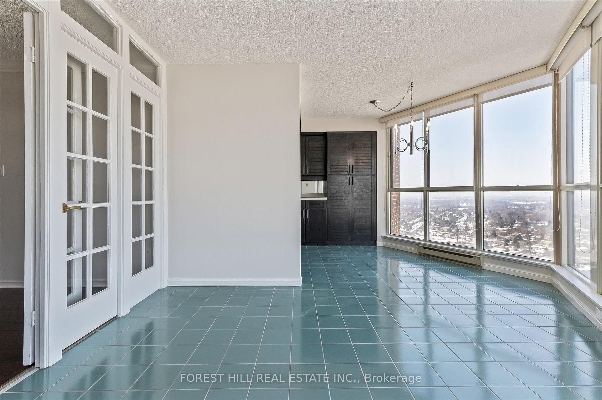 85 Skymark Drive Unit 2305 photo 21