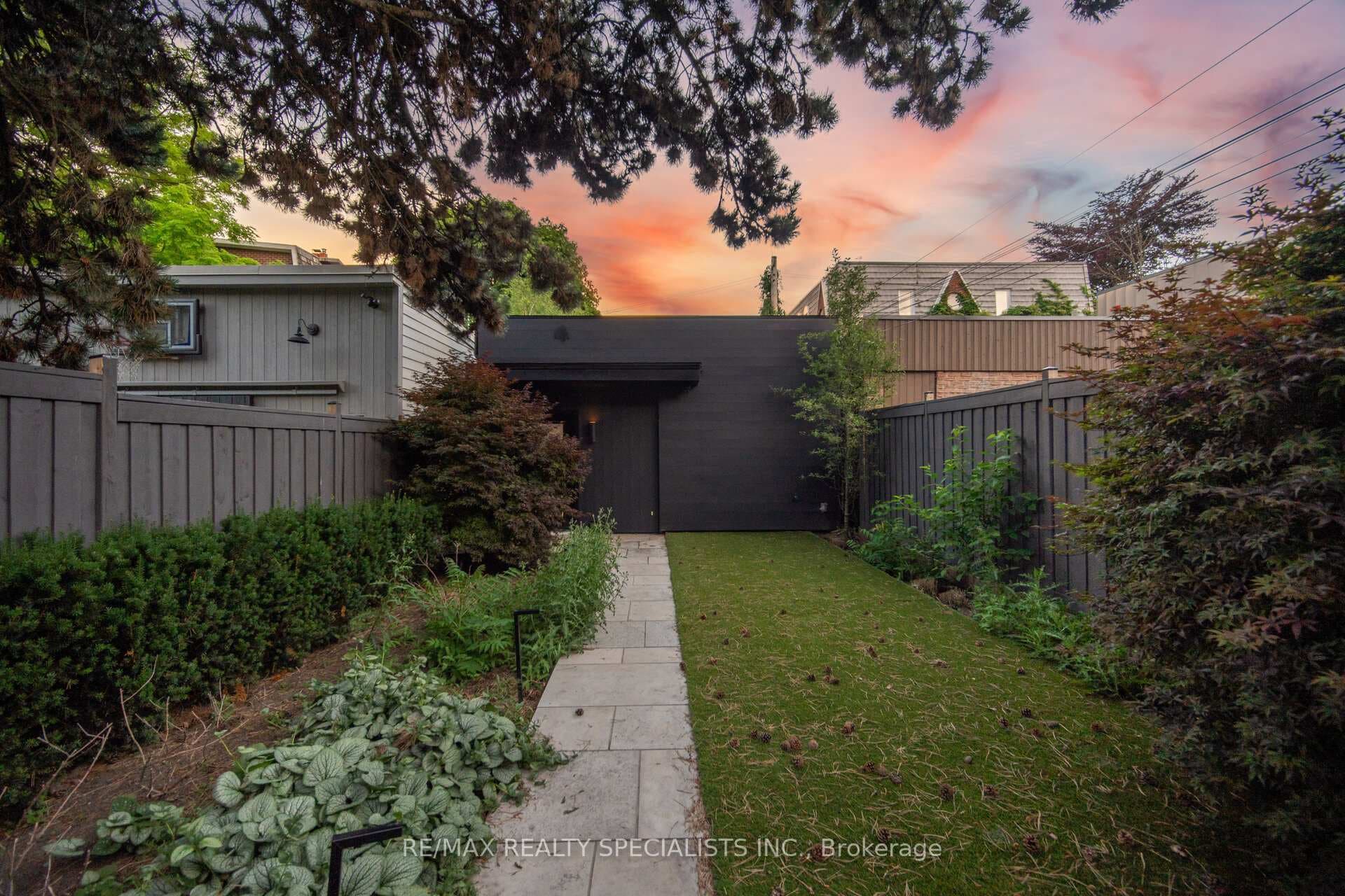 43 Summerhill Avenue photo 39