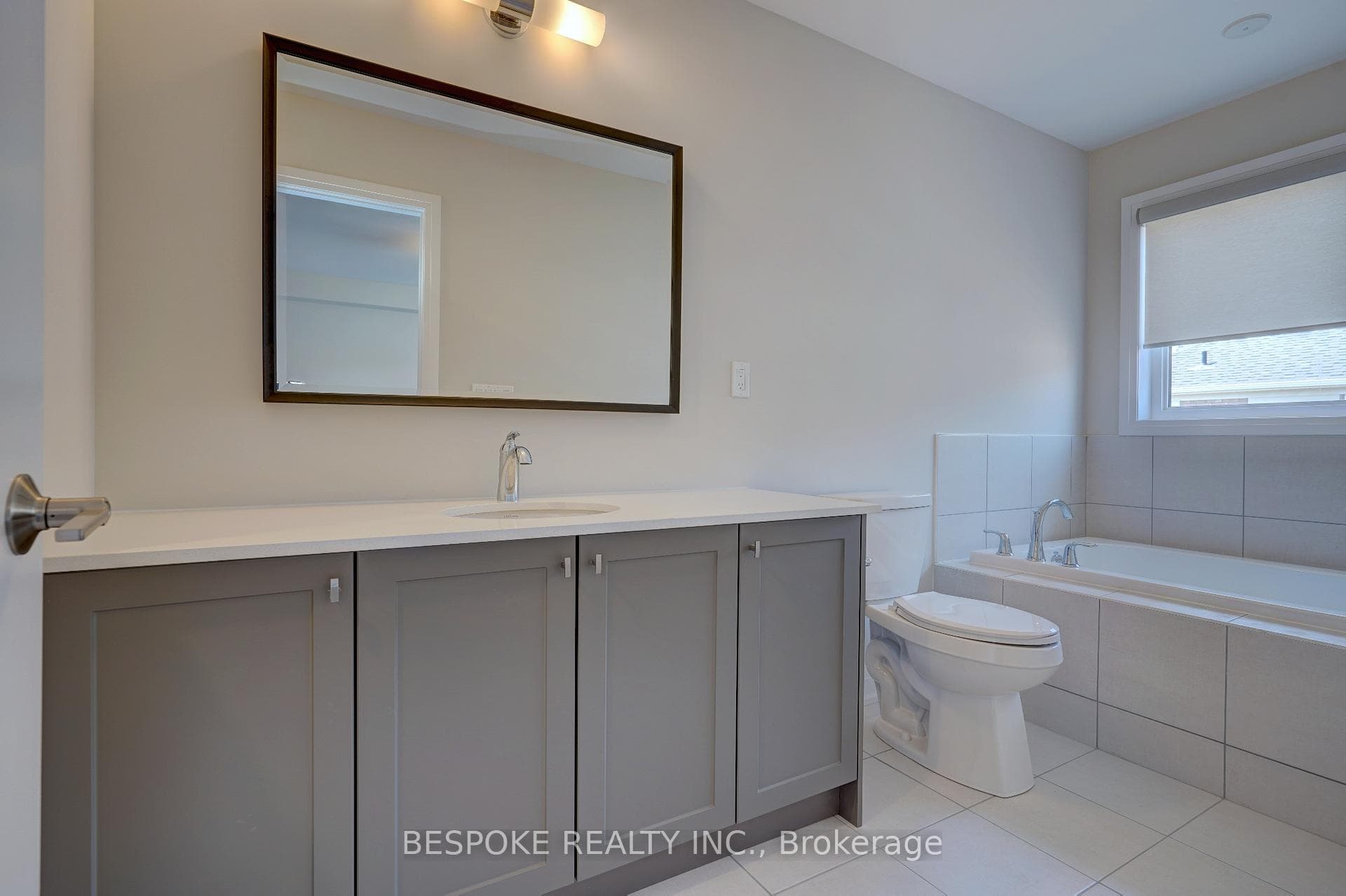 968 Crowsnest Hollow Avenue photo 19