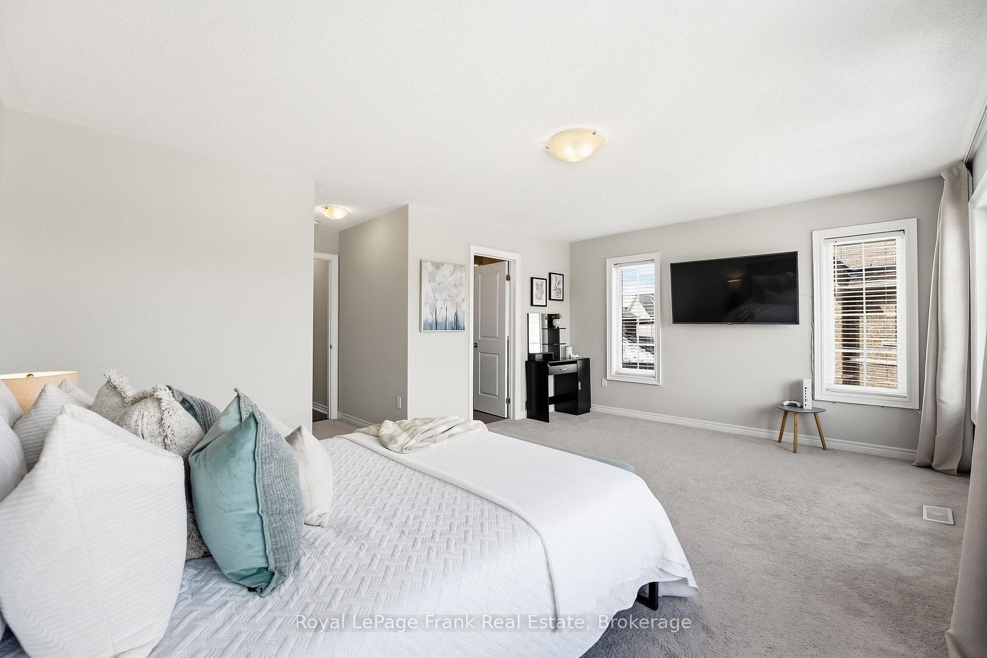 6 Aldridge Lane photo 25