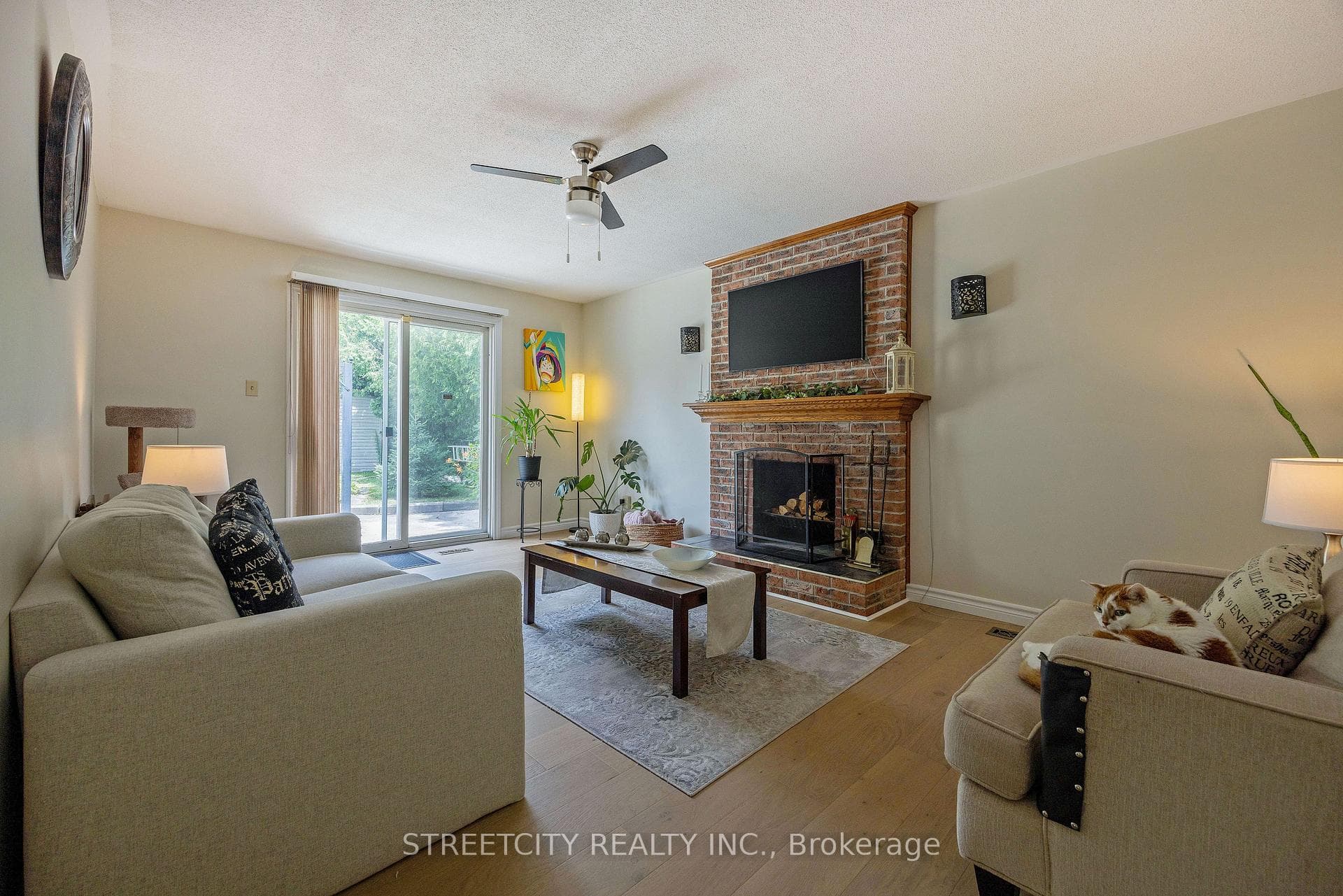 964 Farnham Road photo 16