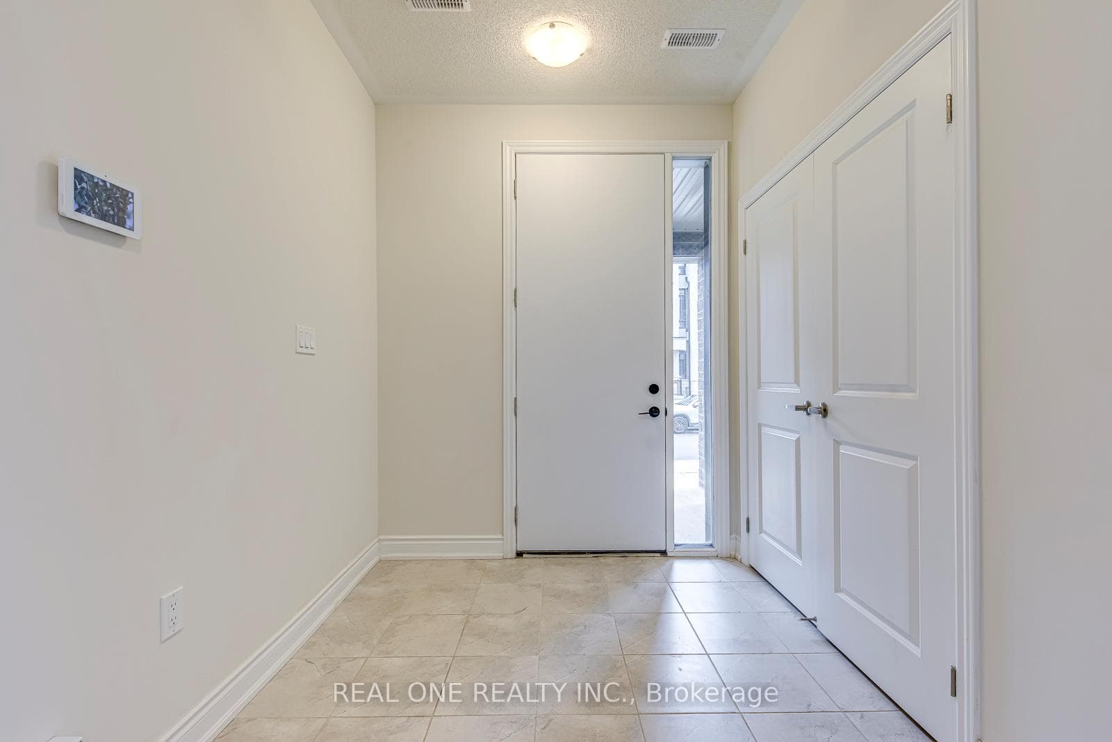 1281 Anthonia Trail photo 4