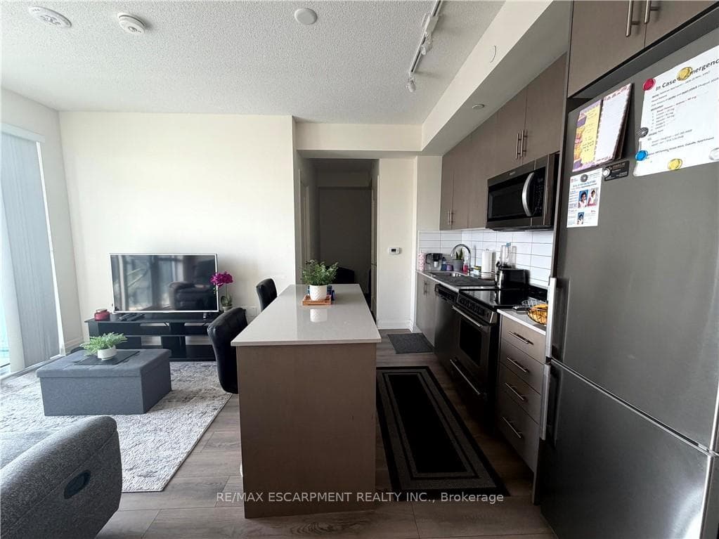 509 Dundas Street Unit 616 photo 11