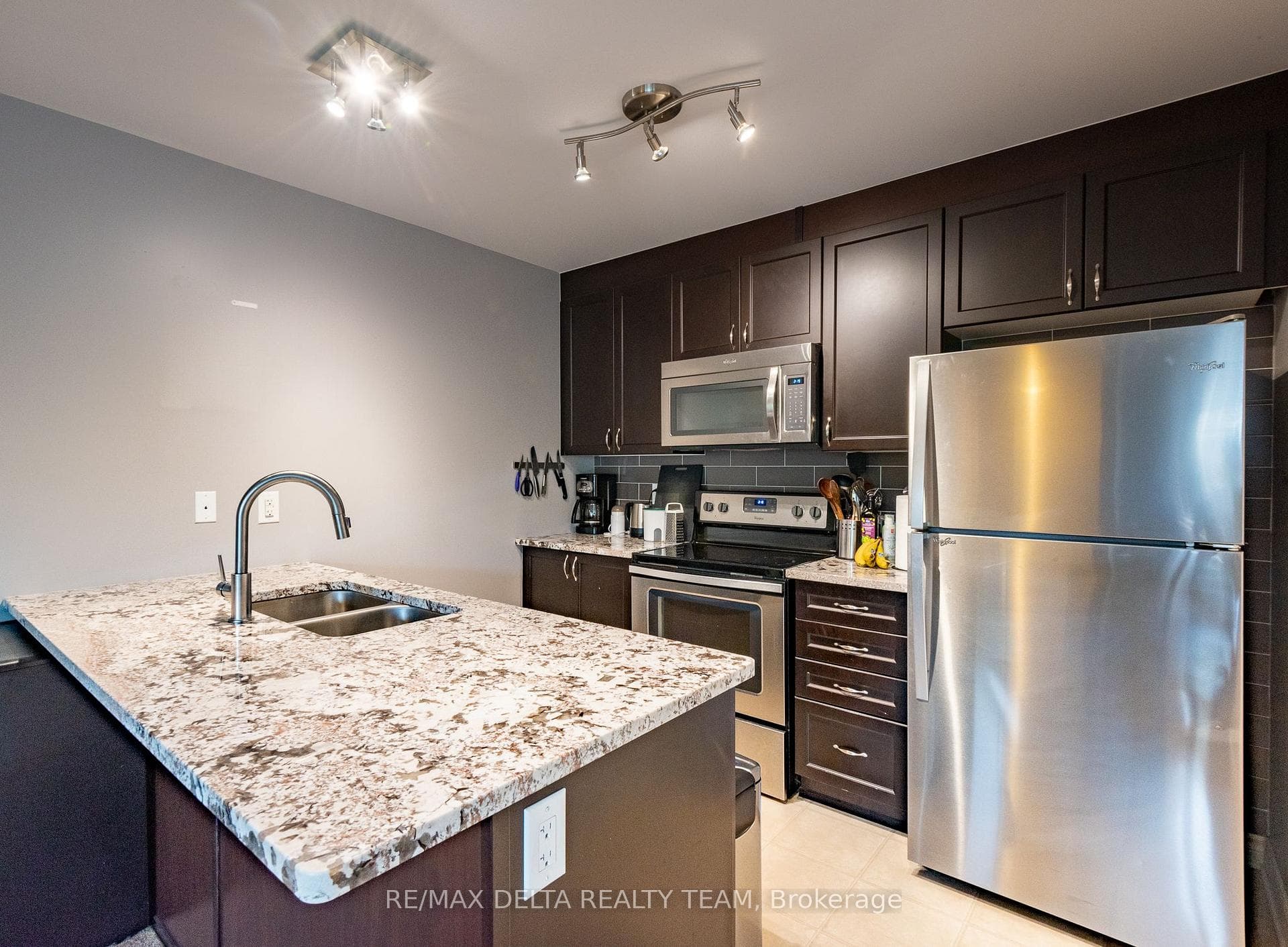 275 MEADOWLILLY Road Unit B photo 7