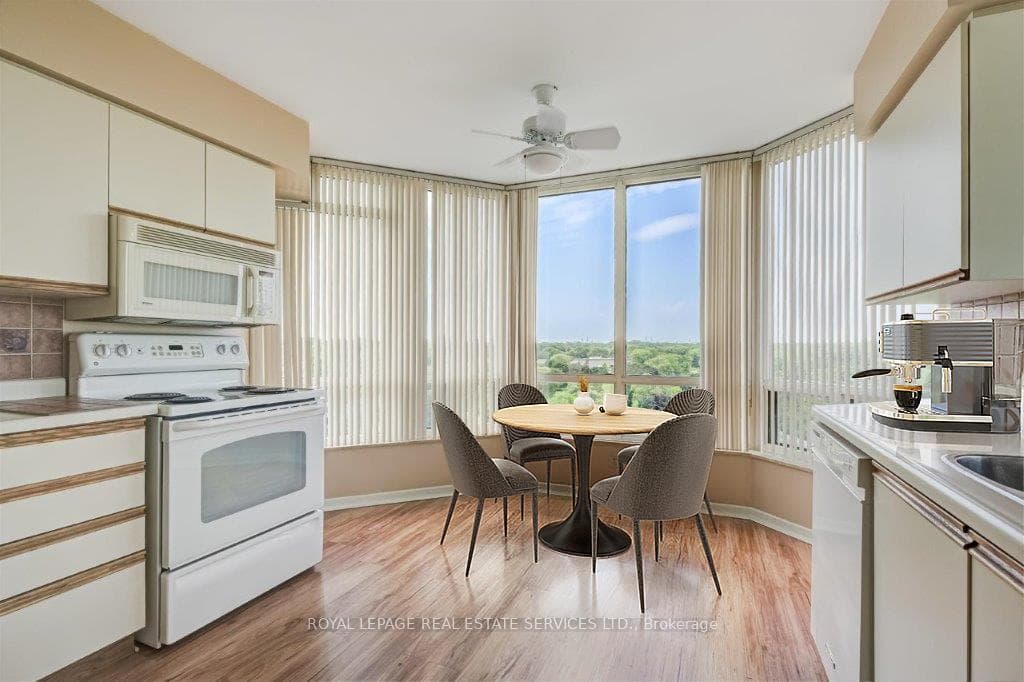 1320 Islington Avenue Unit 1207 photo 8