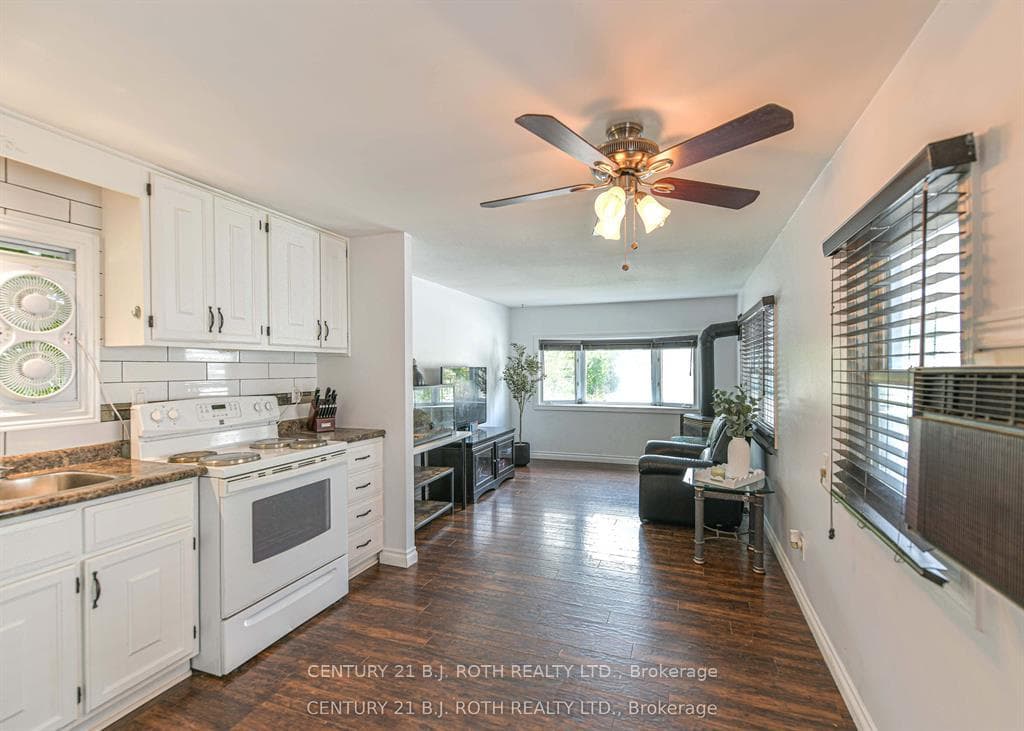 1296 Madison Street photo 8