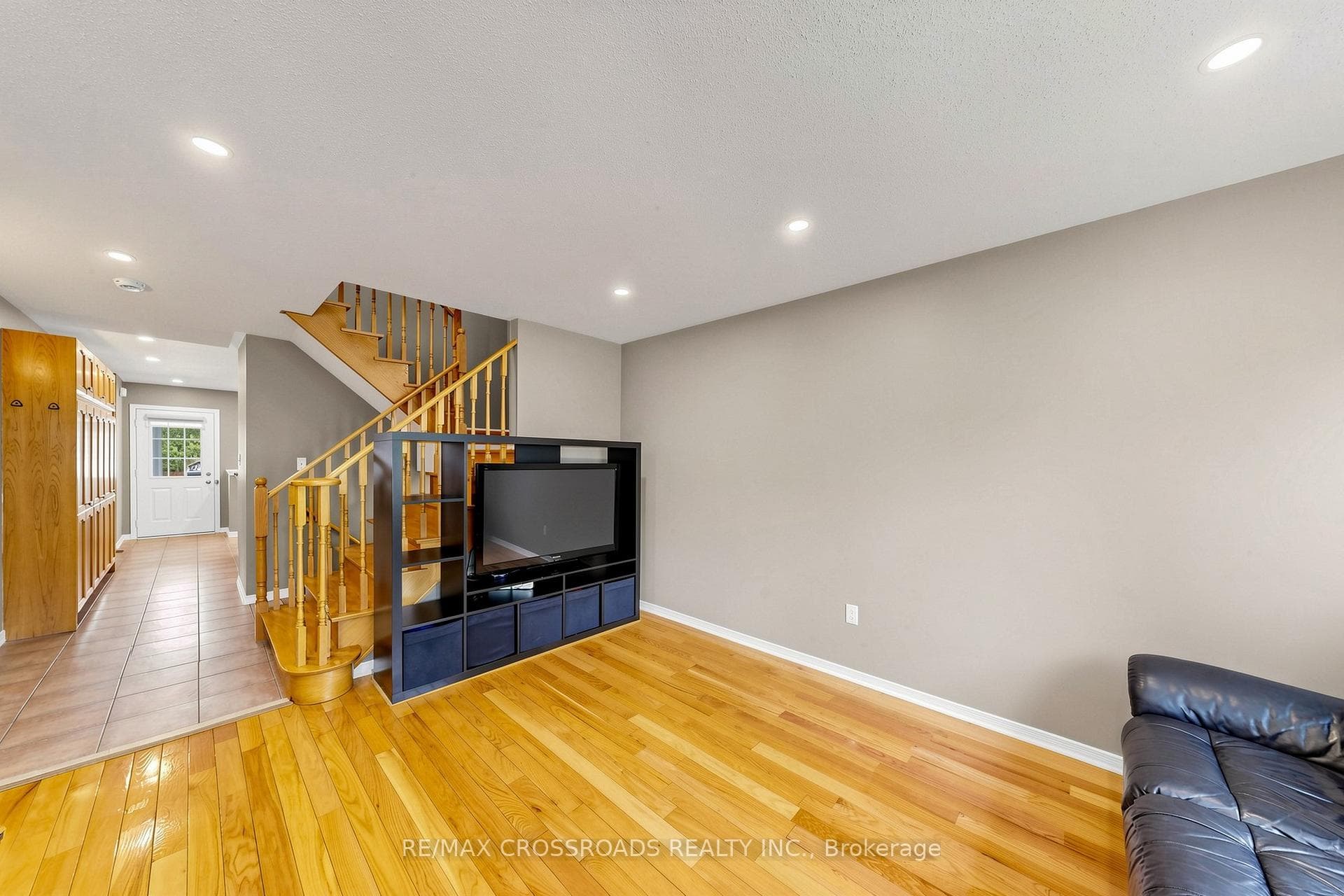 41 Prince Charles Way photo 9
