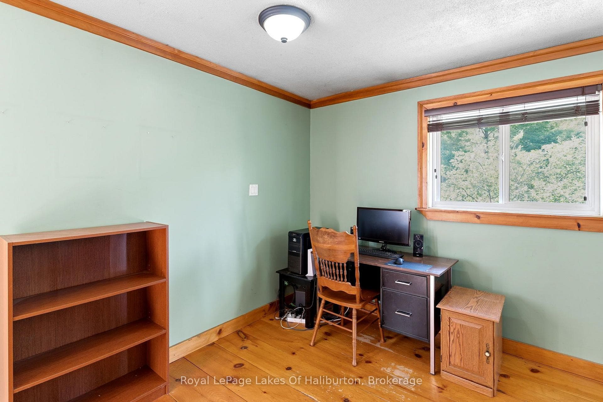 1329 Gelert Road photo 18