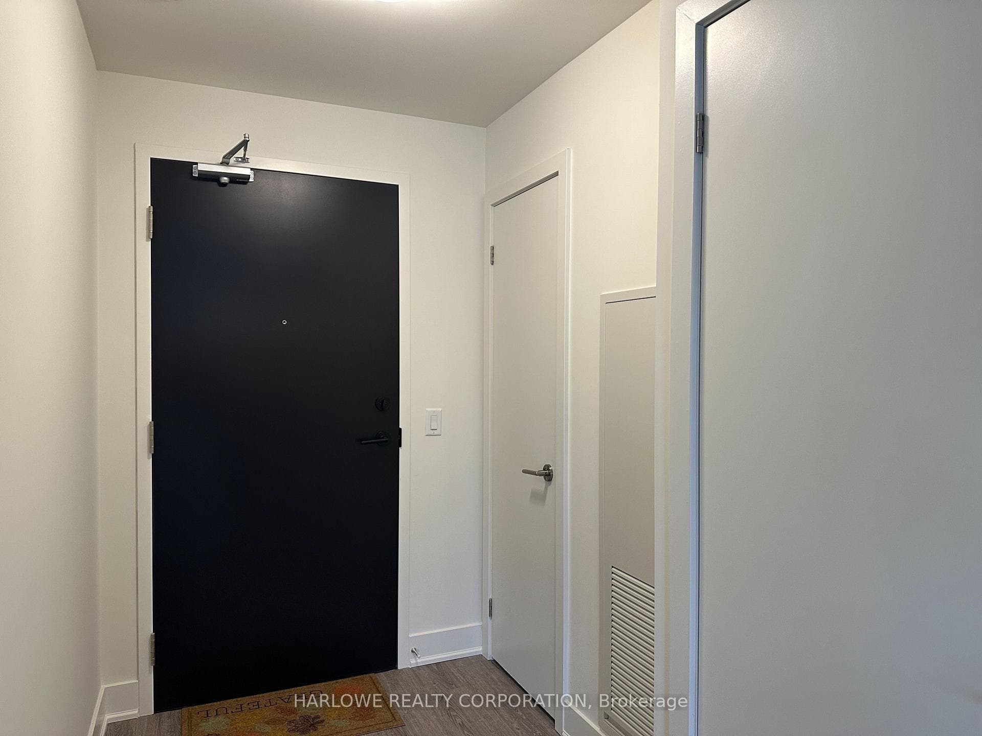 185 Deerfield Road Unit 1303 photo 3