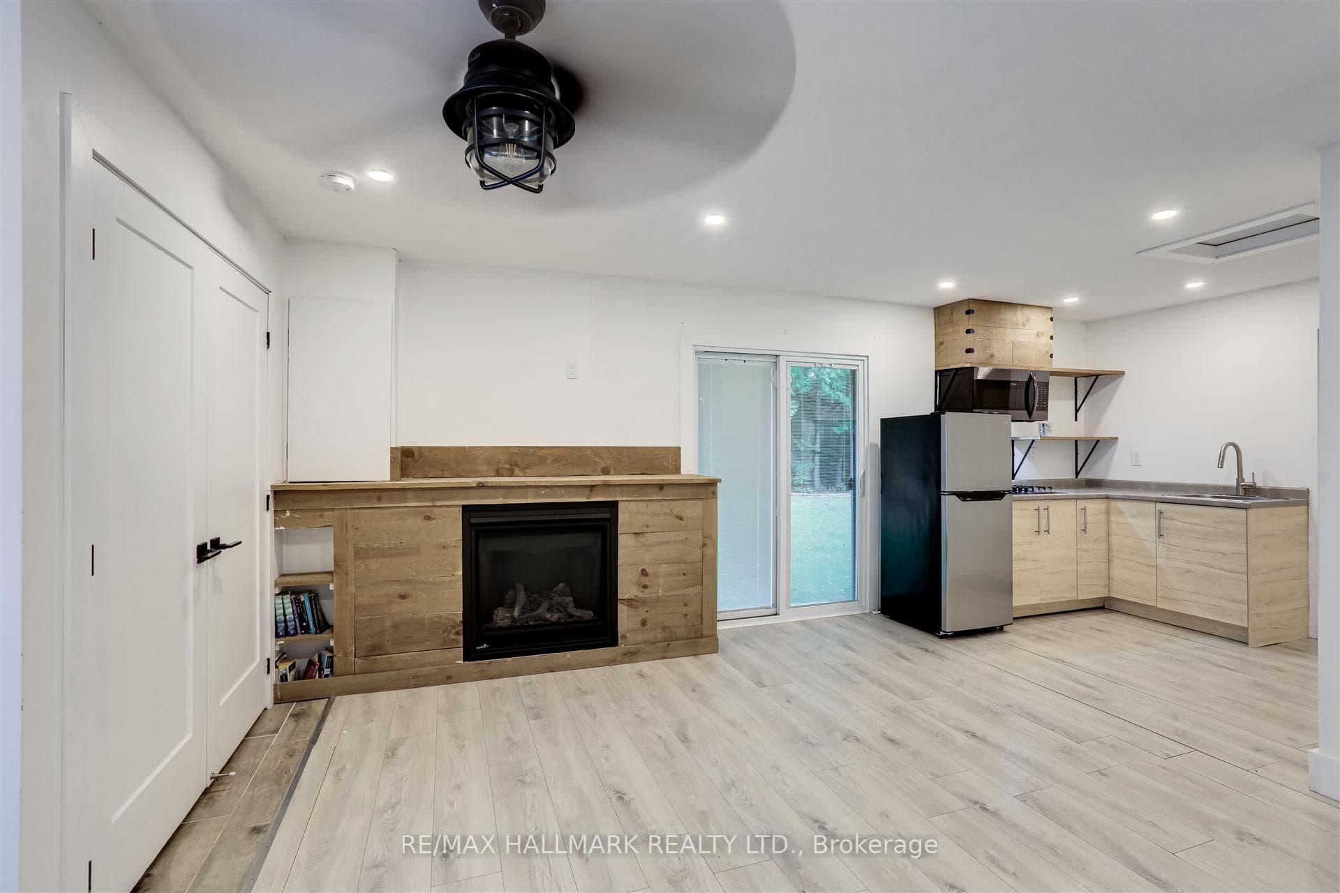 2041 Lilac Drive photo 20
