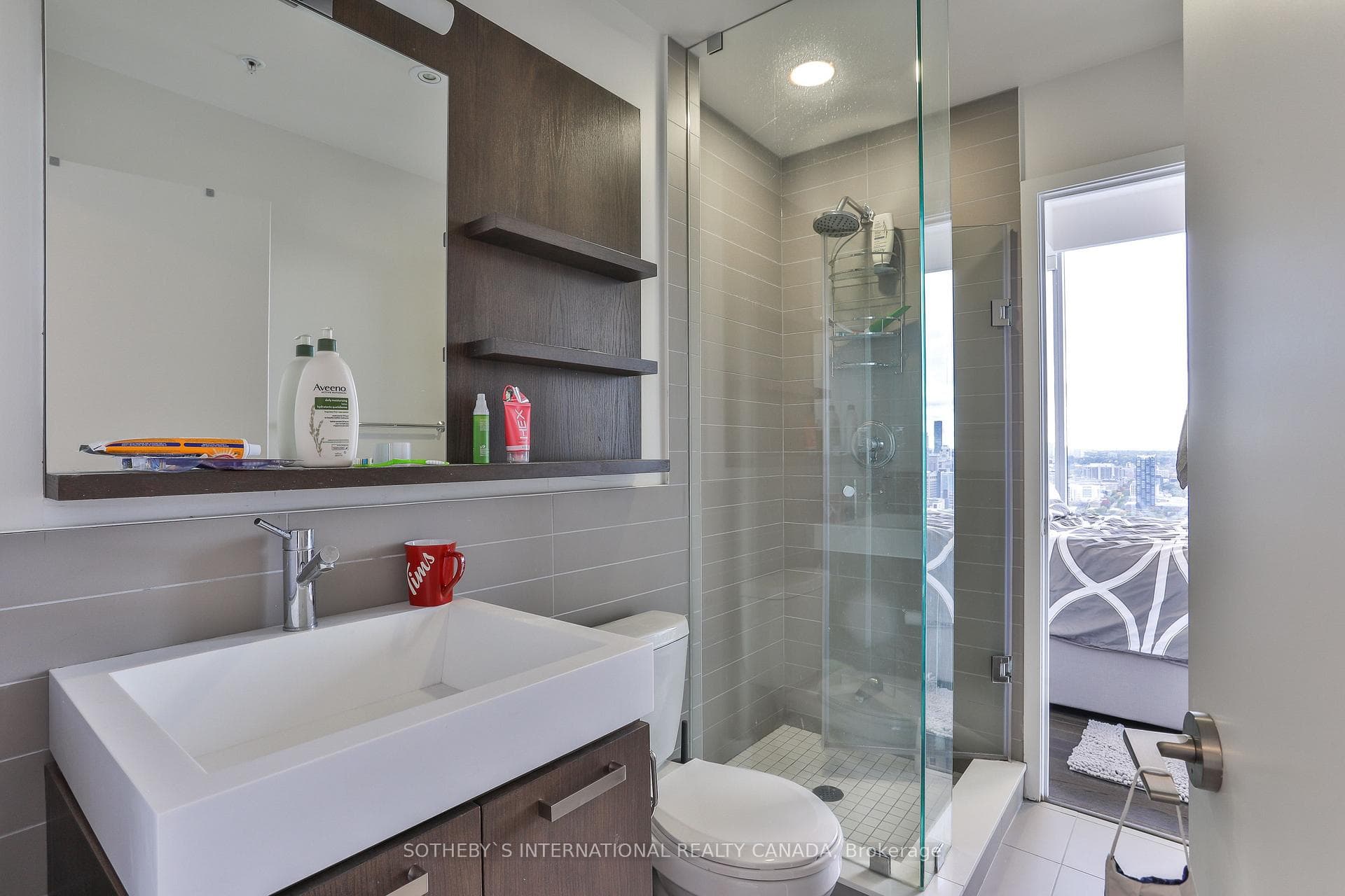 295 Adelaide Street Unit 4404 photo 12