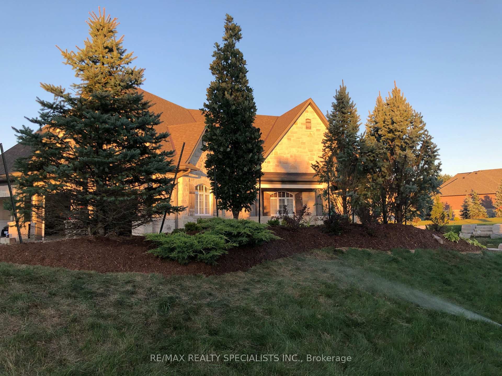 1 Edgewild Drive photo 4