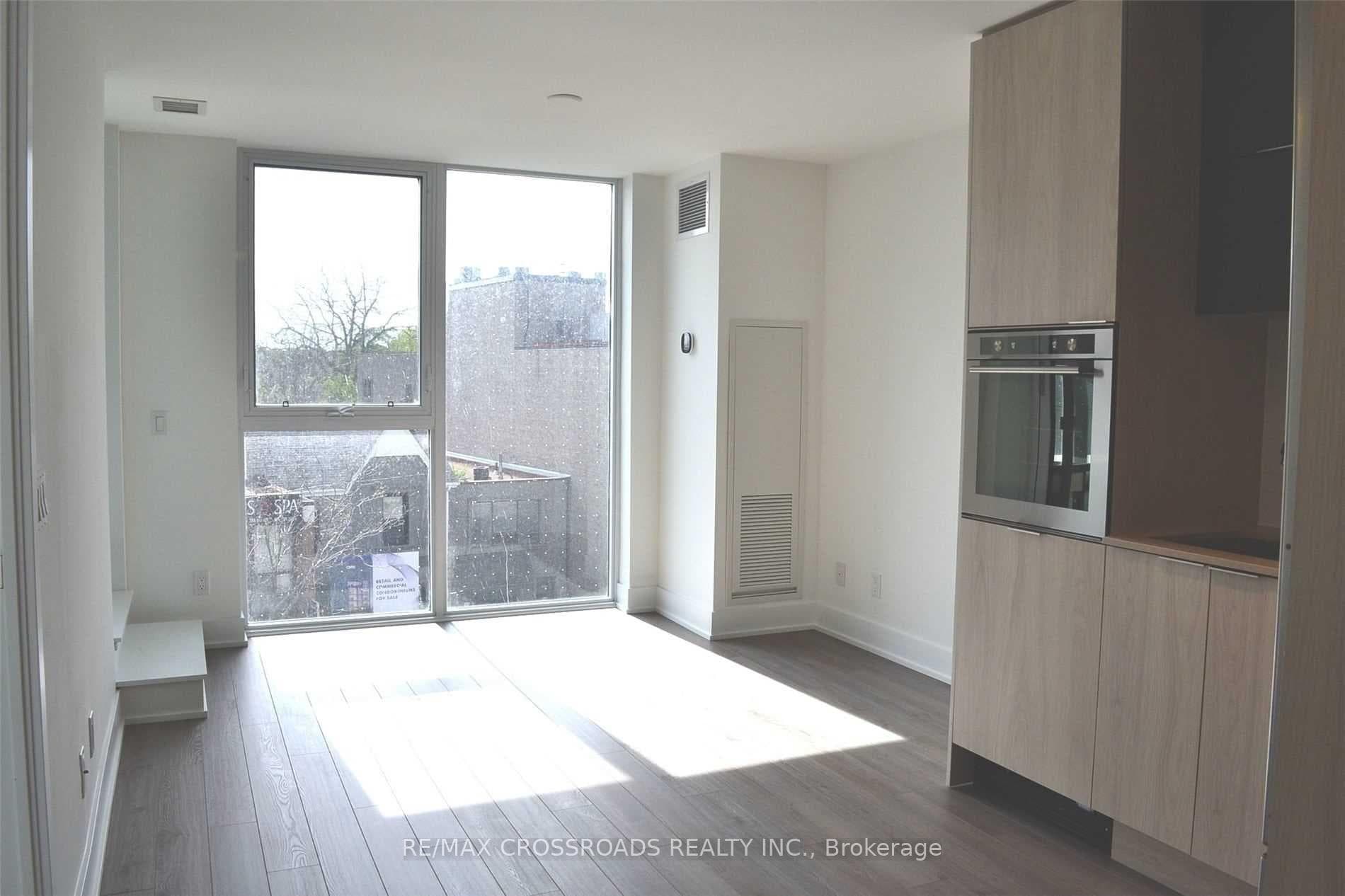 1 Belsize Drive Unit 303 photo 6
