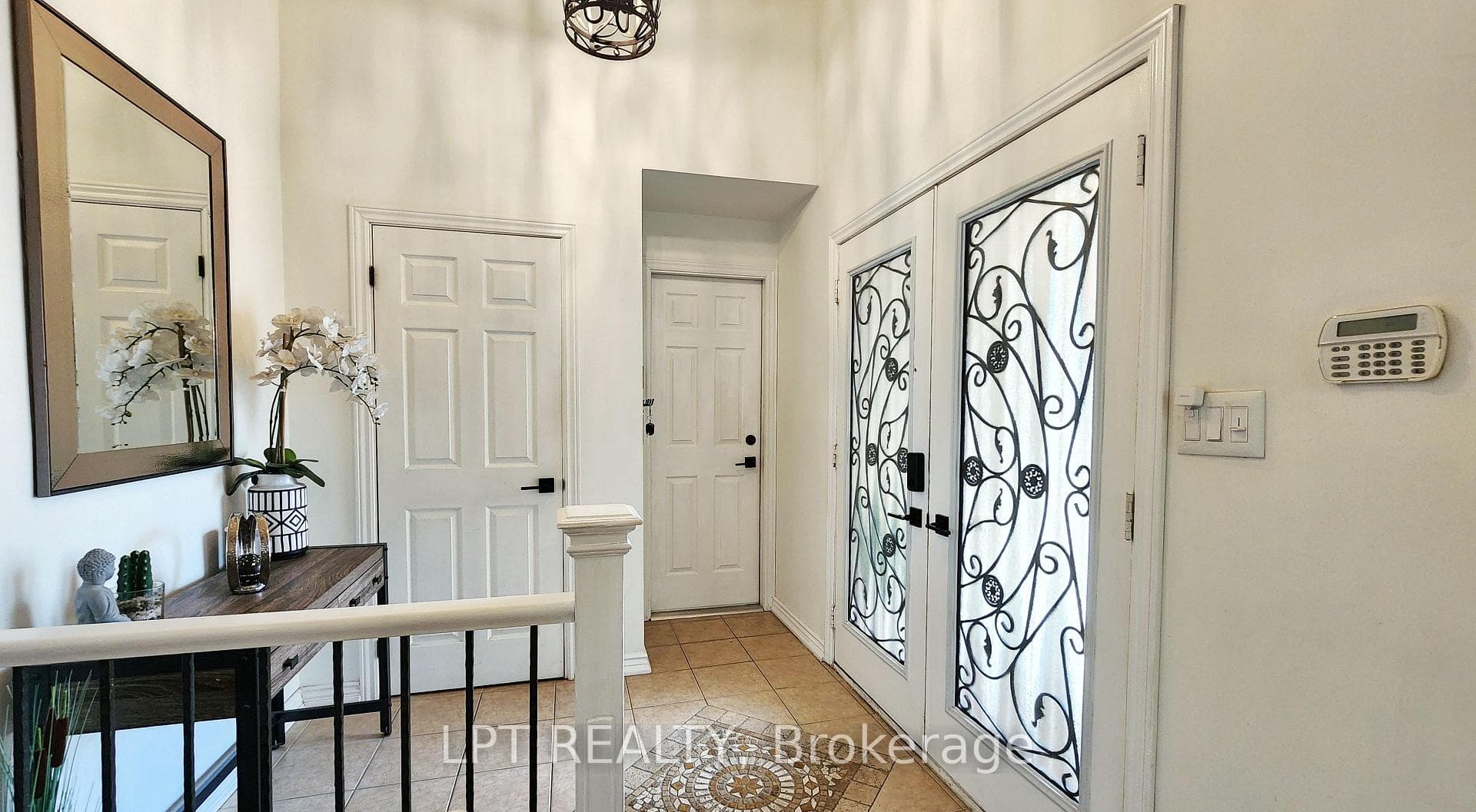 34 Noam Drive photo 5