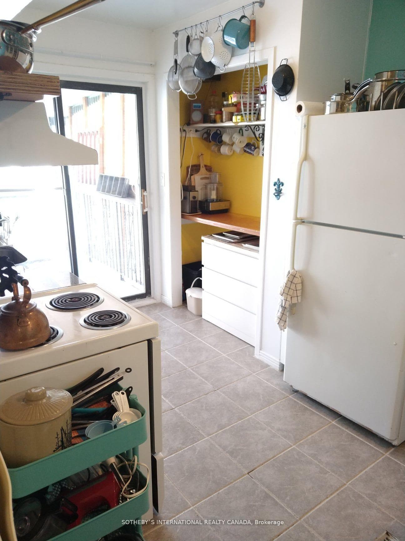 2032 Davenport Road photo 23