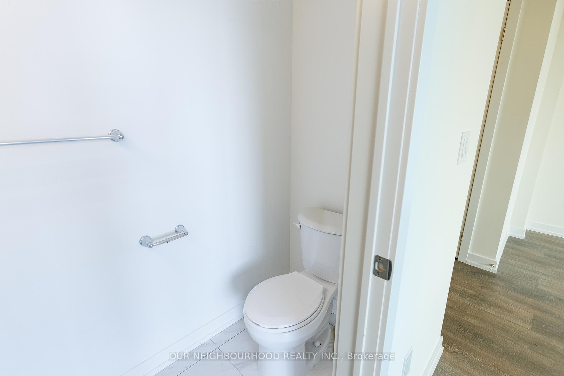 160 Densmore Road Unit 803 photo 7