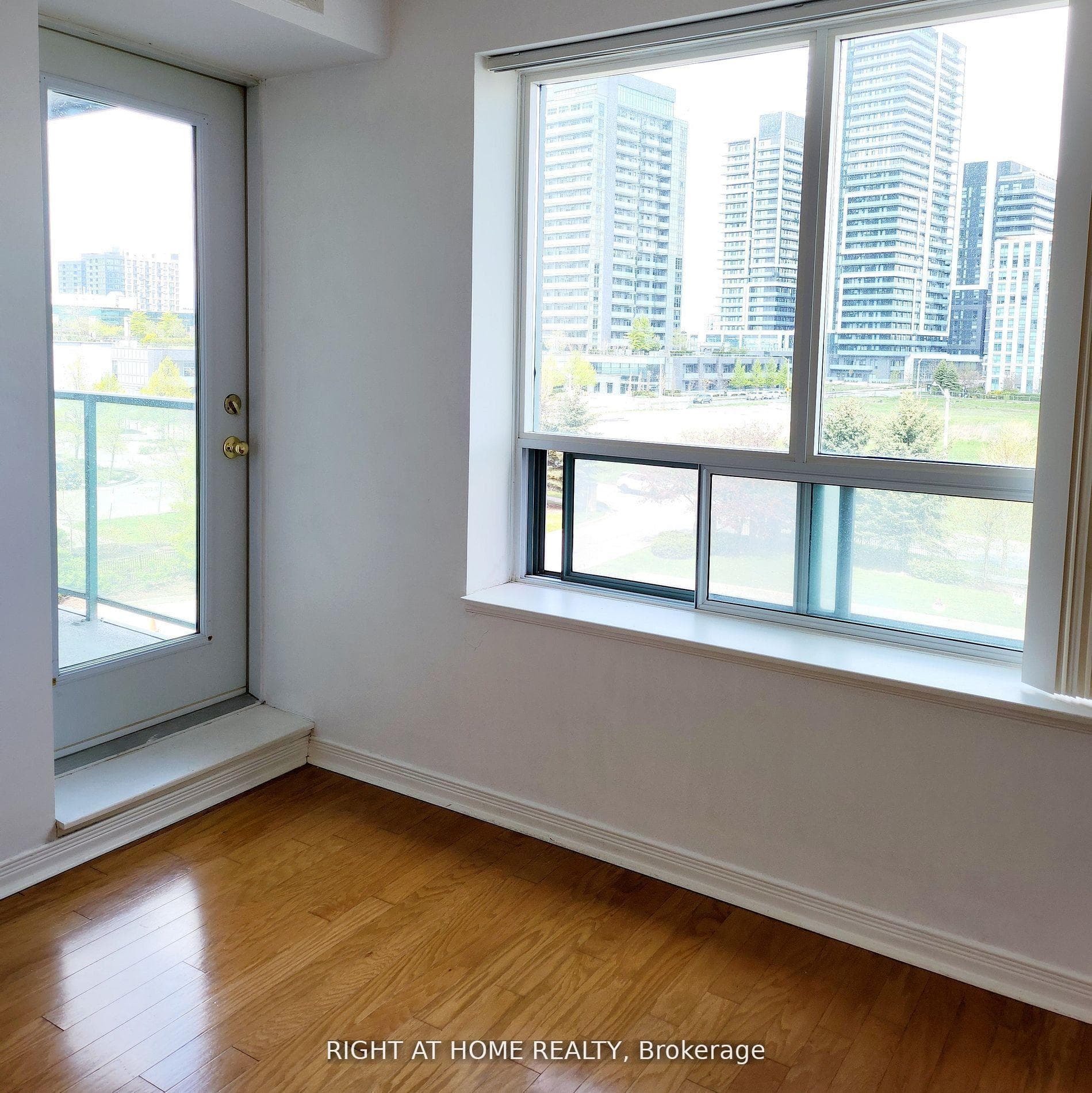 23 Oneida Crescent Unit 401 photo 6