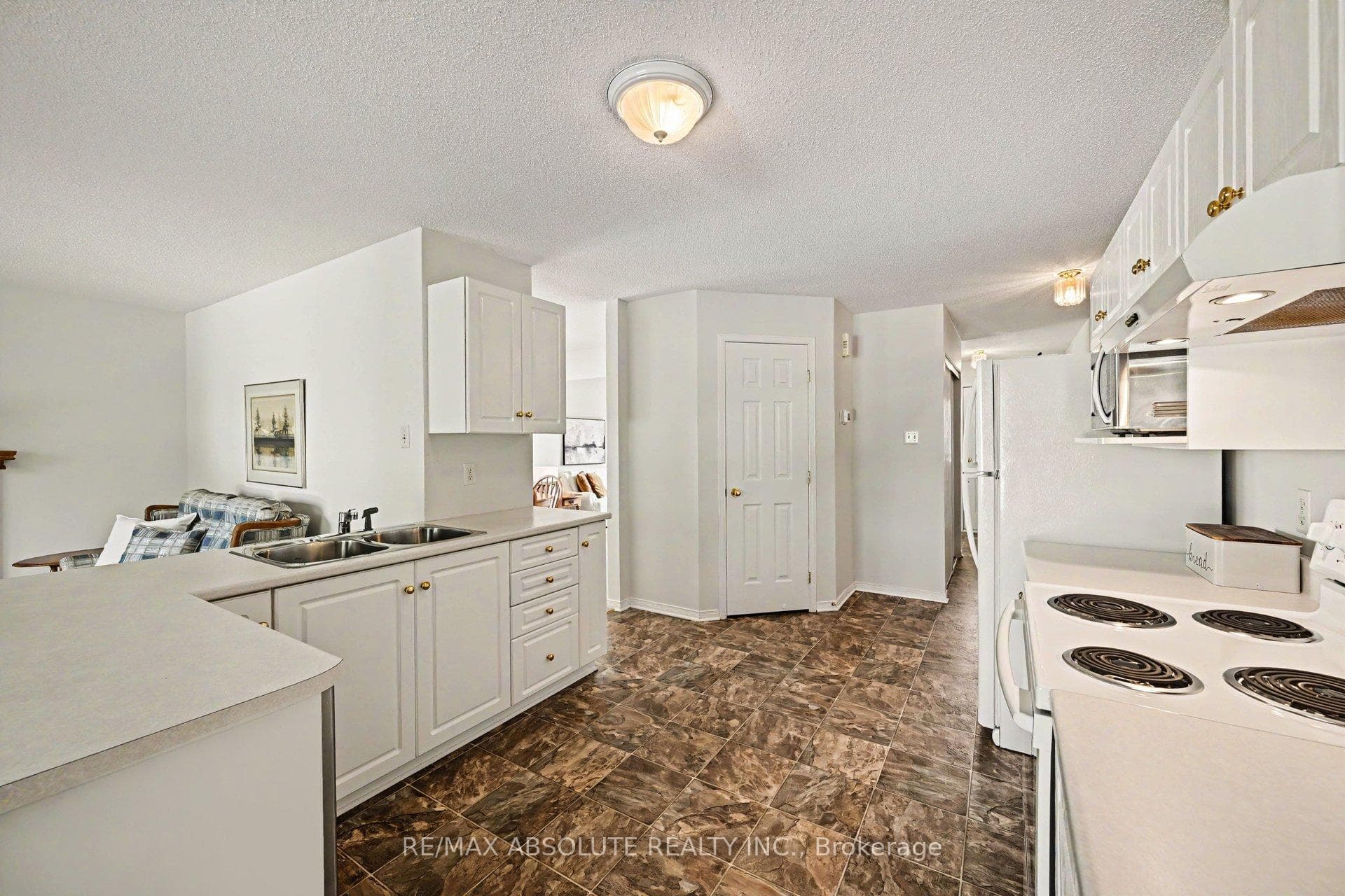 1 River Ridge Crescent photo 15