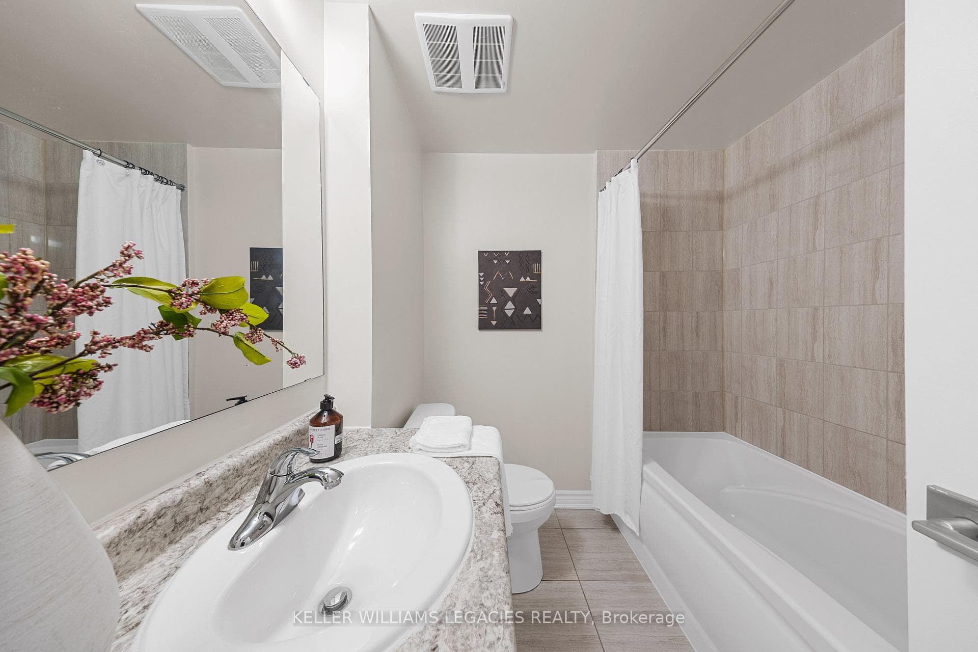 1 Falaise Road Unit 123 photo 9