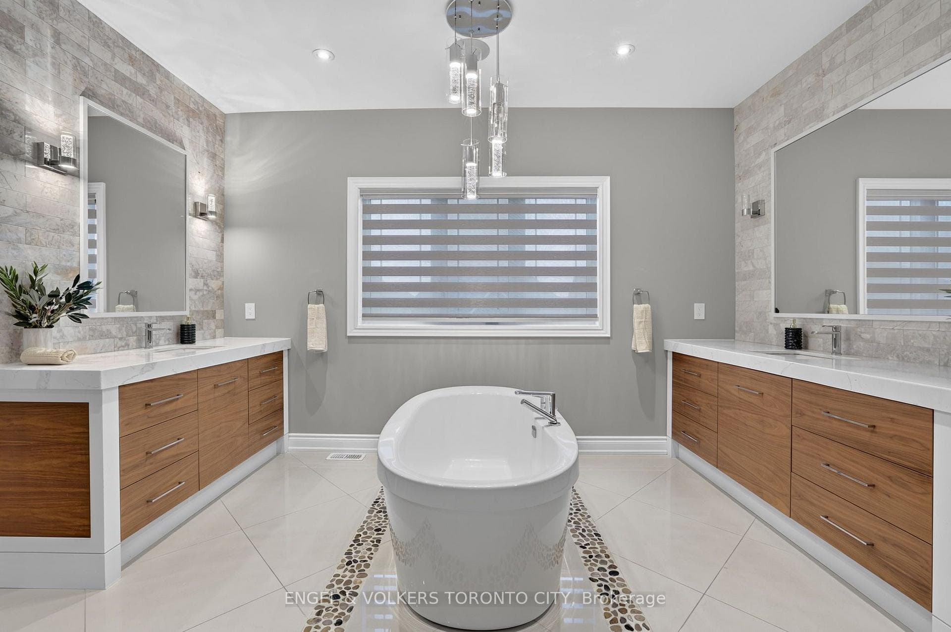 14 Coppermine Court photo 22