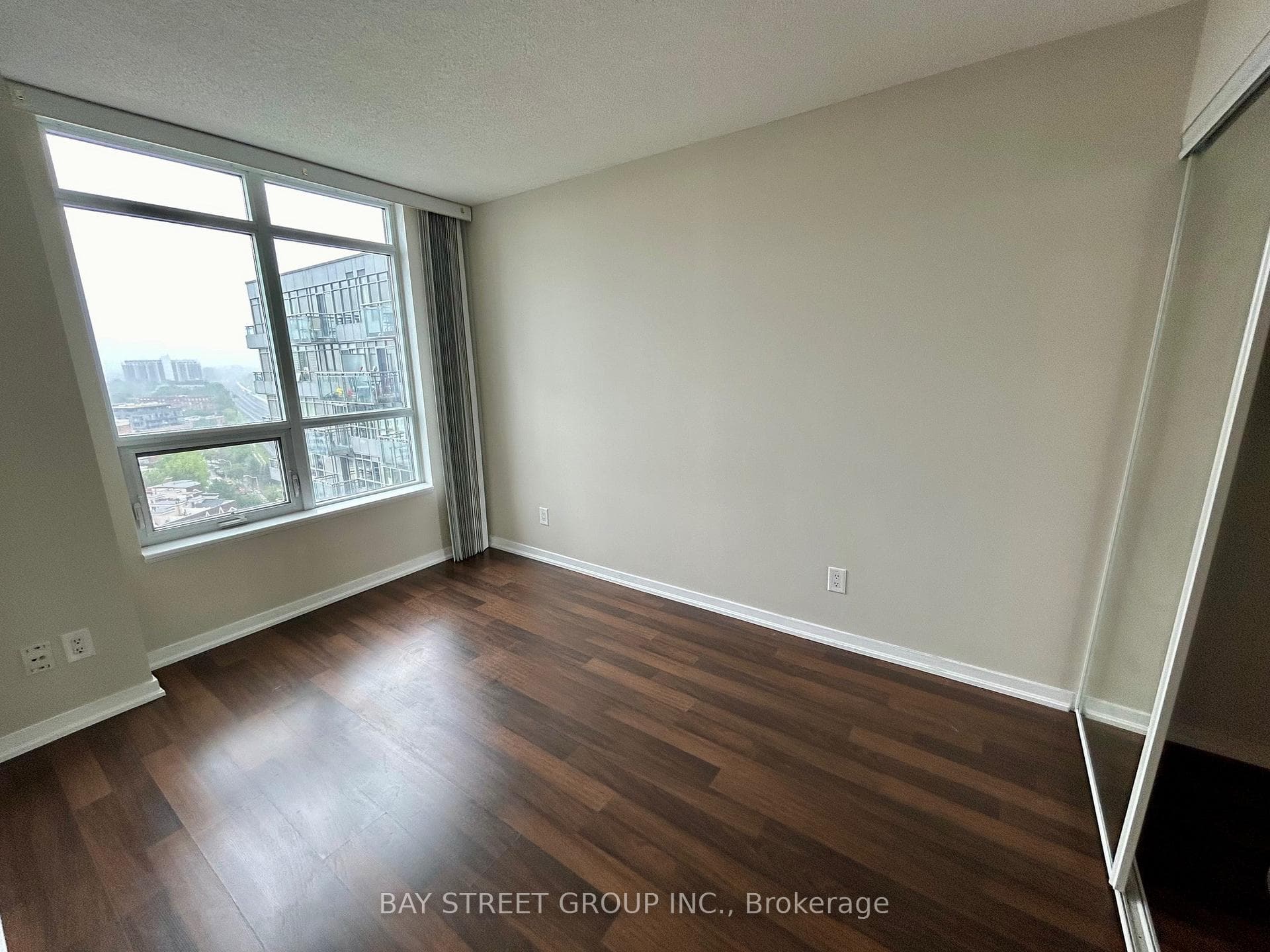 38 Joe Shuster Way Unit 1608 photo 6