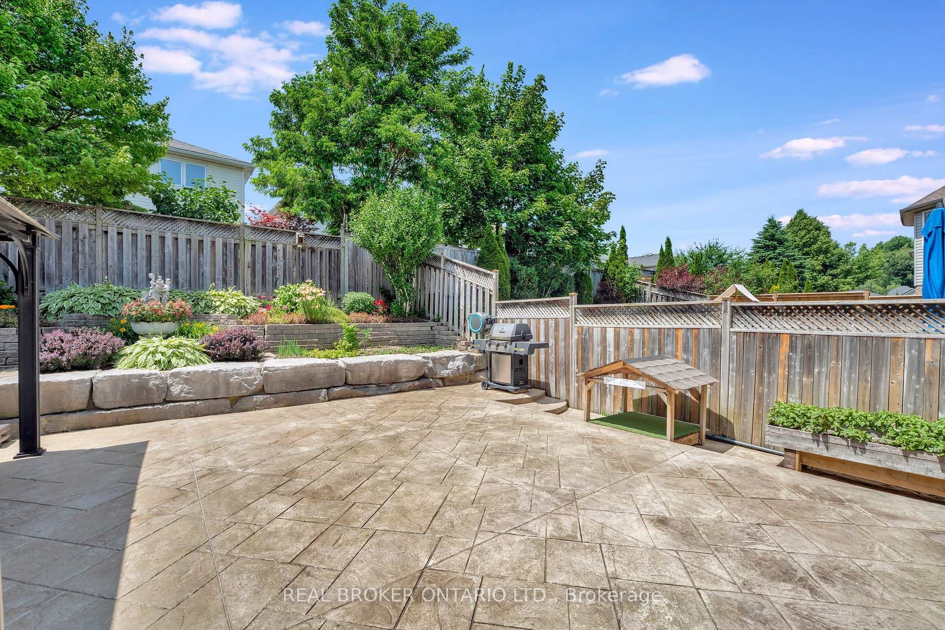 35 Dubrick Crescent photo 41