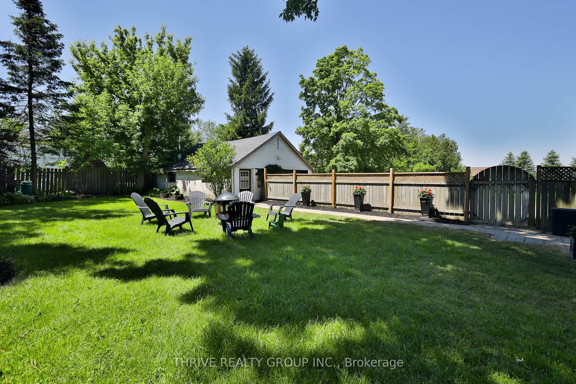 23281 Nairn Road photo 36