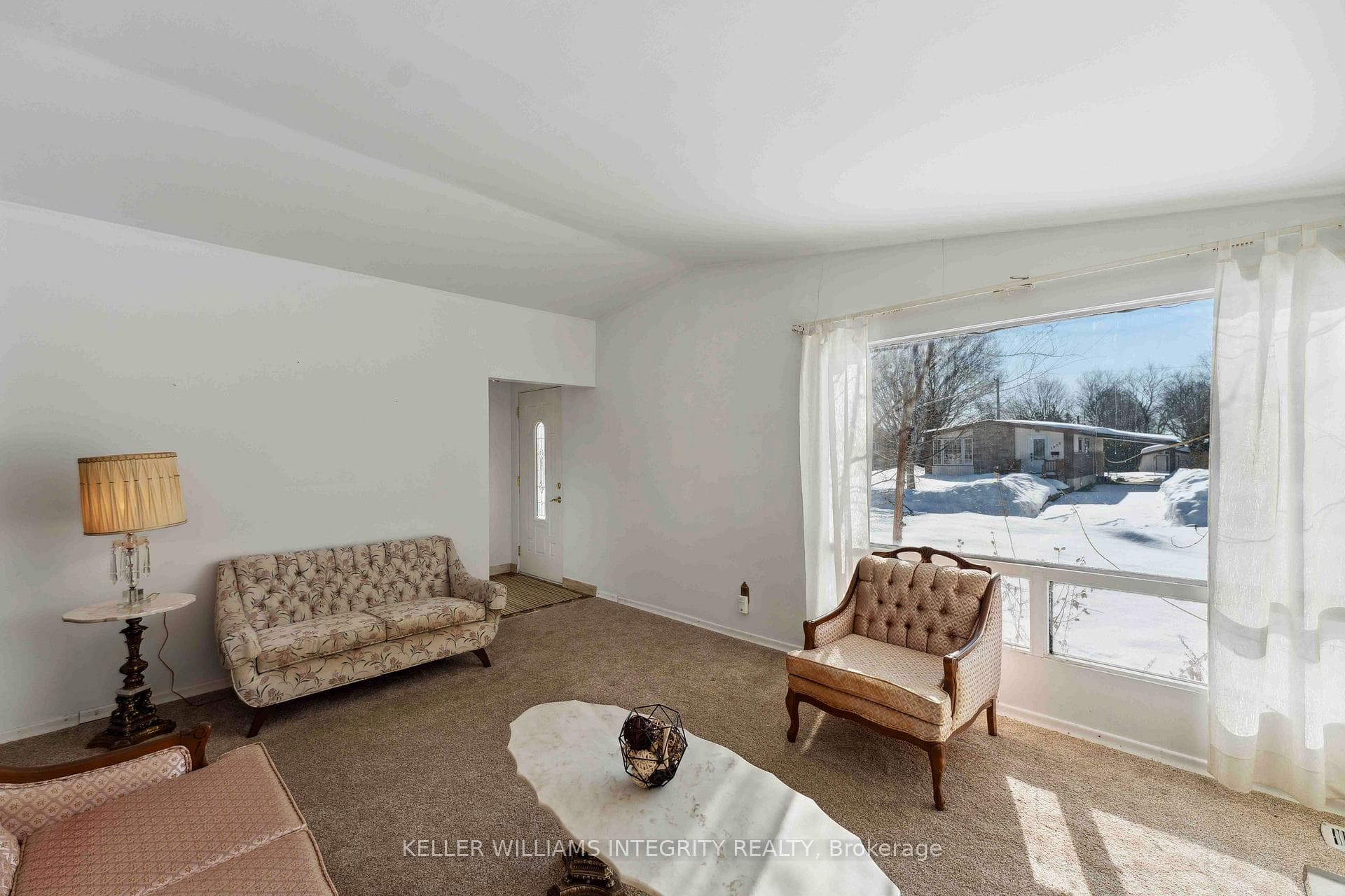 1035 Connery Avenue photo 4