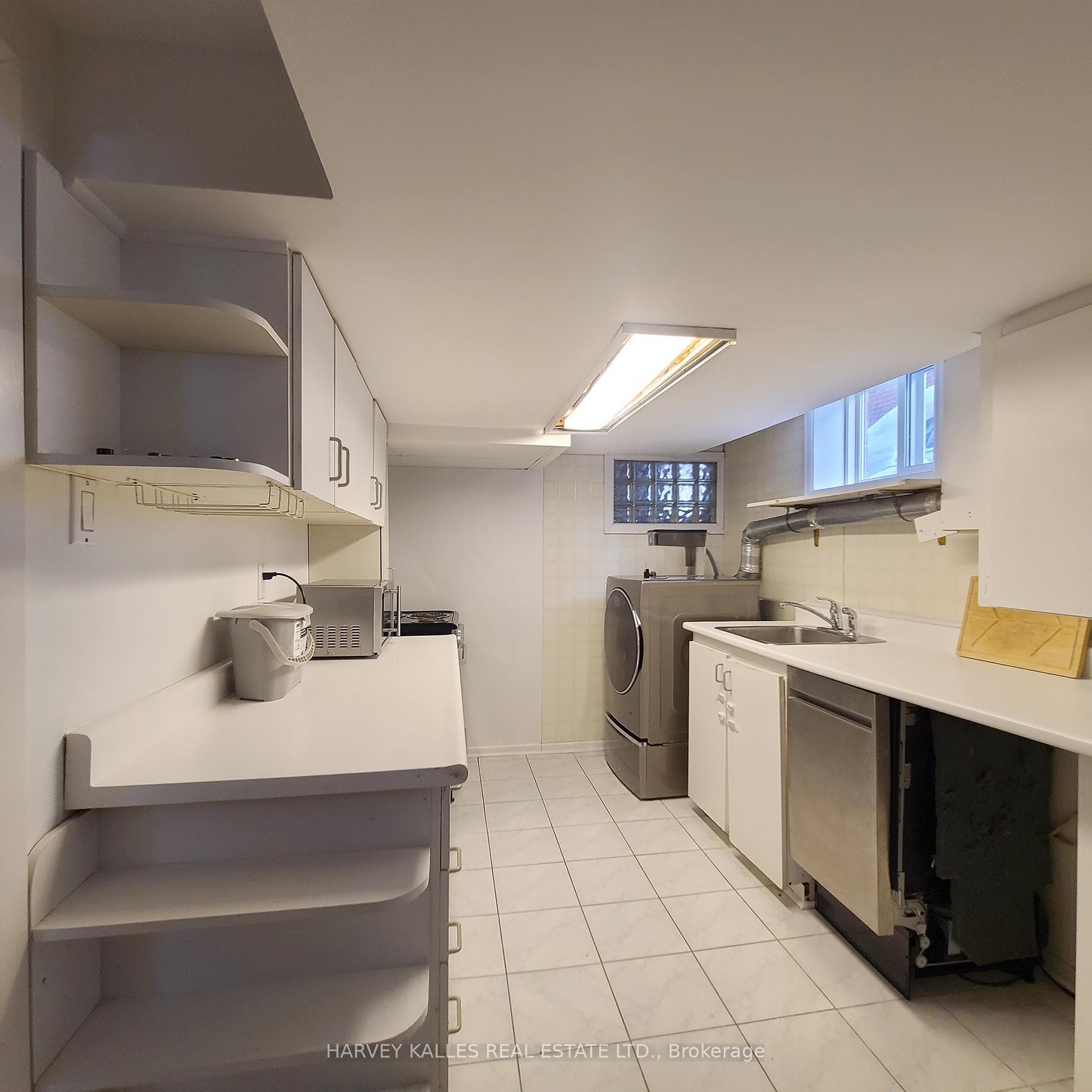 98 Lowther Avenue Unit Lower photo 5
