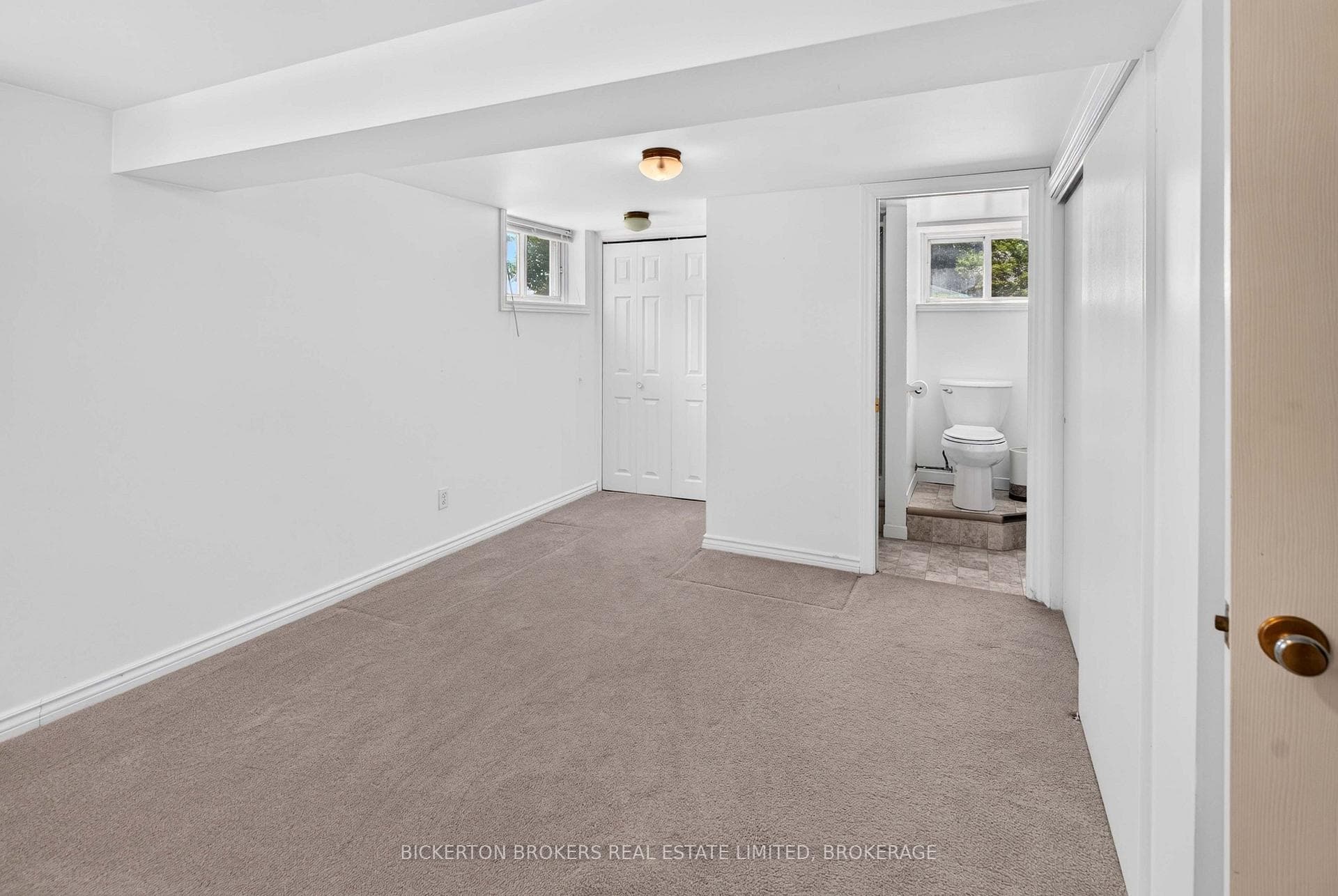 154 Eden Grove Road photo 37