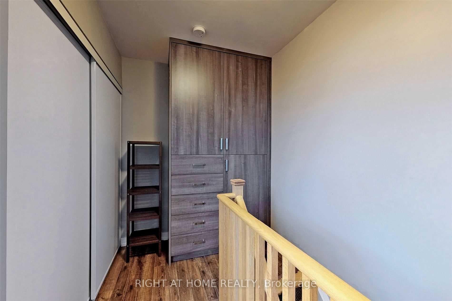 869 Wilson Avenue Unit 42 photo 9
