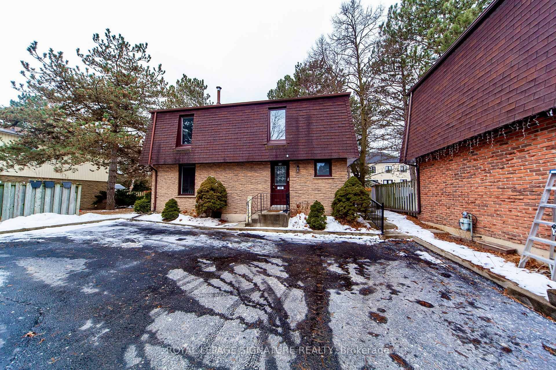 59 Kenninghall Boulevard Unit 28 photo 33