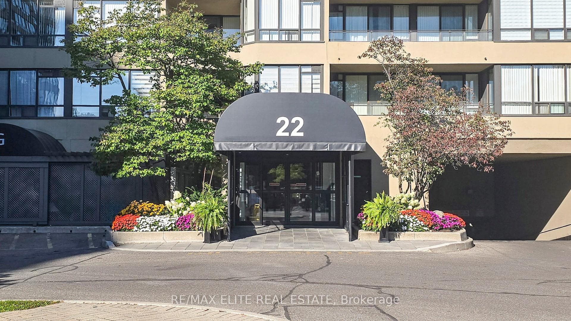 22 Clarissa Drive Unit 1409 photo 3
