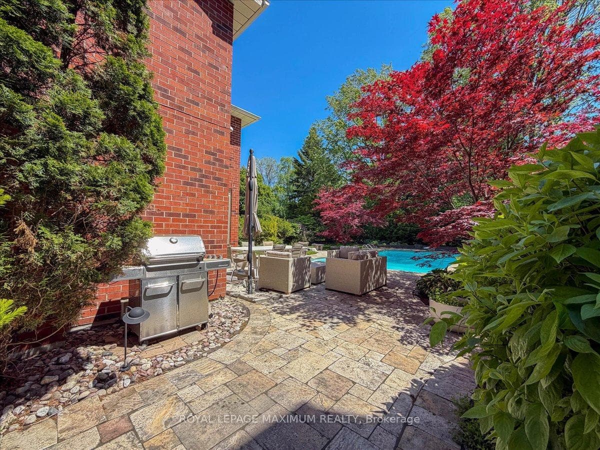 62 Montgomery Court photo 46