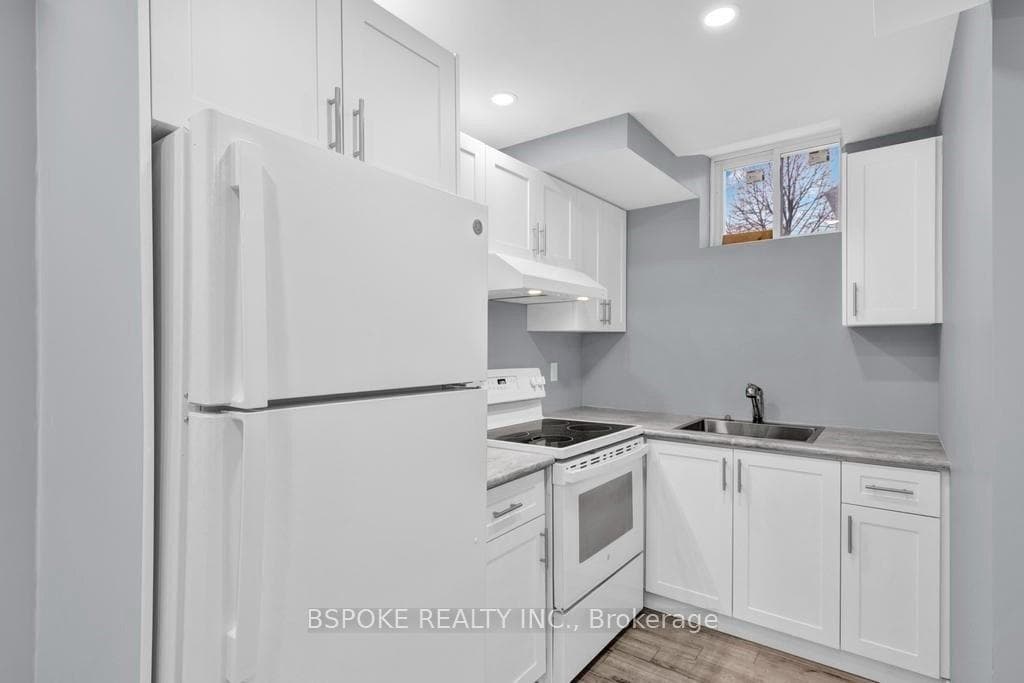 93 Bologna Road Unit Lower photo 8