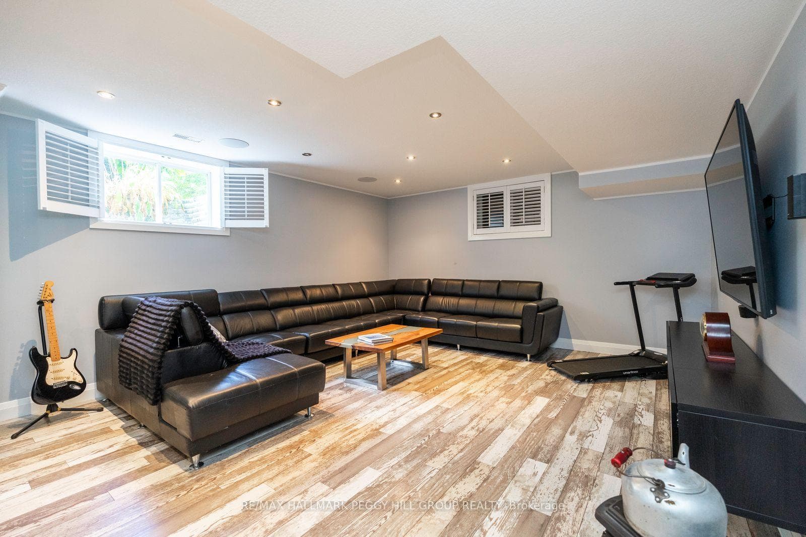 127 Goldfinch Crescent photo 15