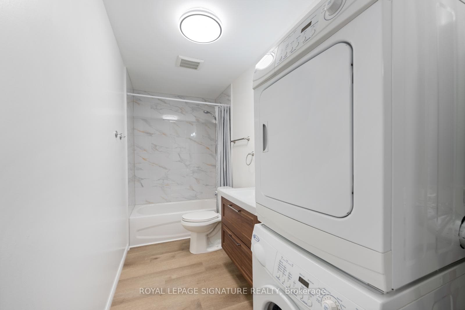 24 Courtland Street photo 22