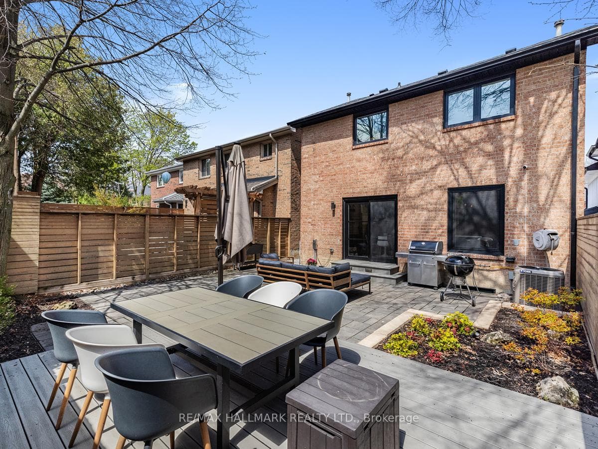 71 Chiswell Crescent photo 31