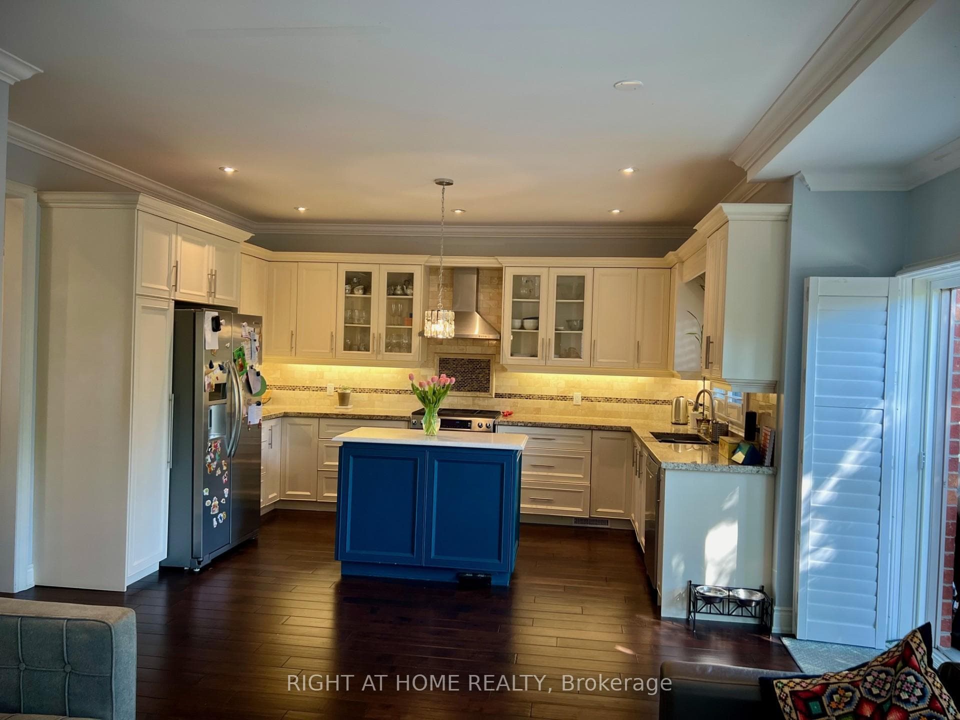 1238 Strathy Avenue photo 2