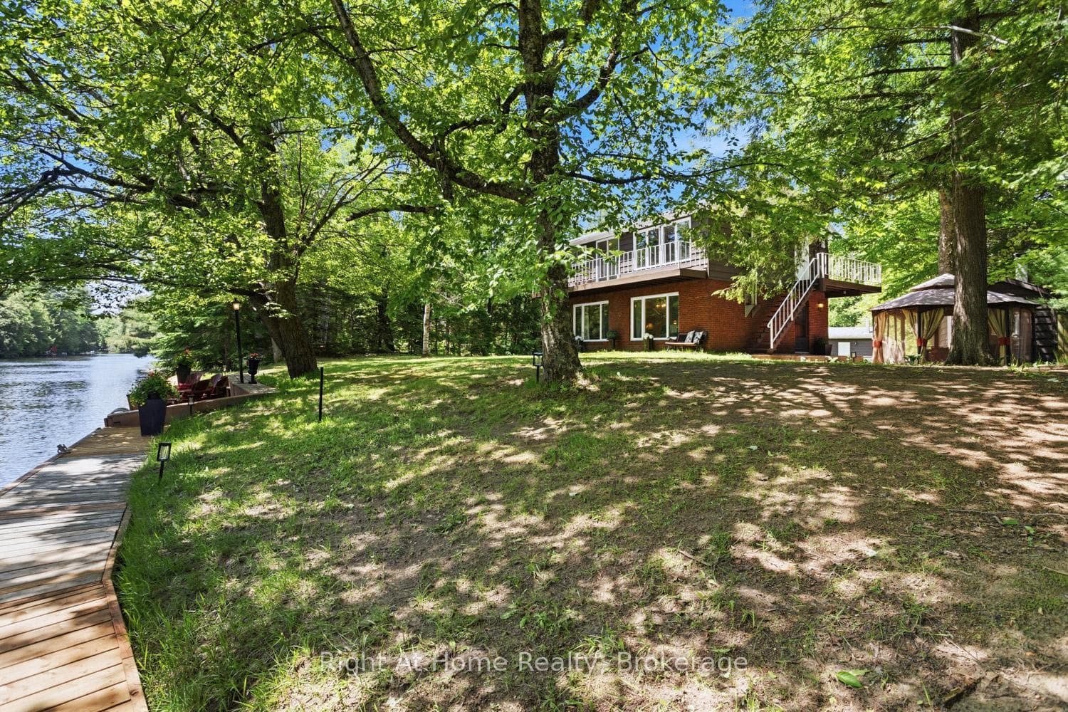1074 Holiday Park Drive photo 45