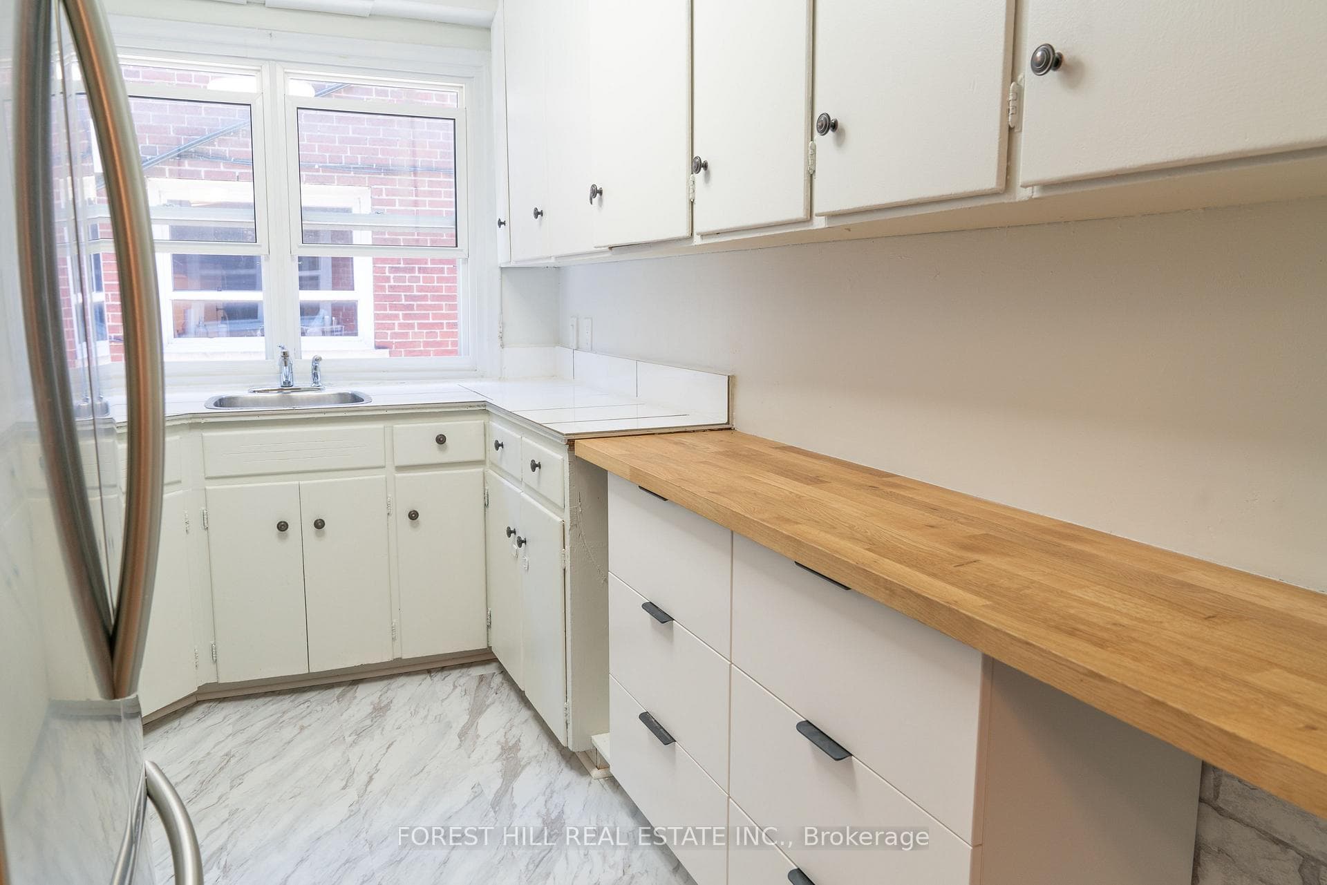 17 Love Crescent Unit Main photo 8