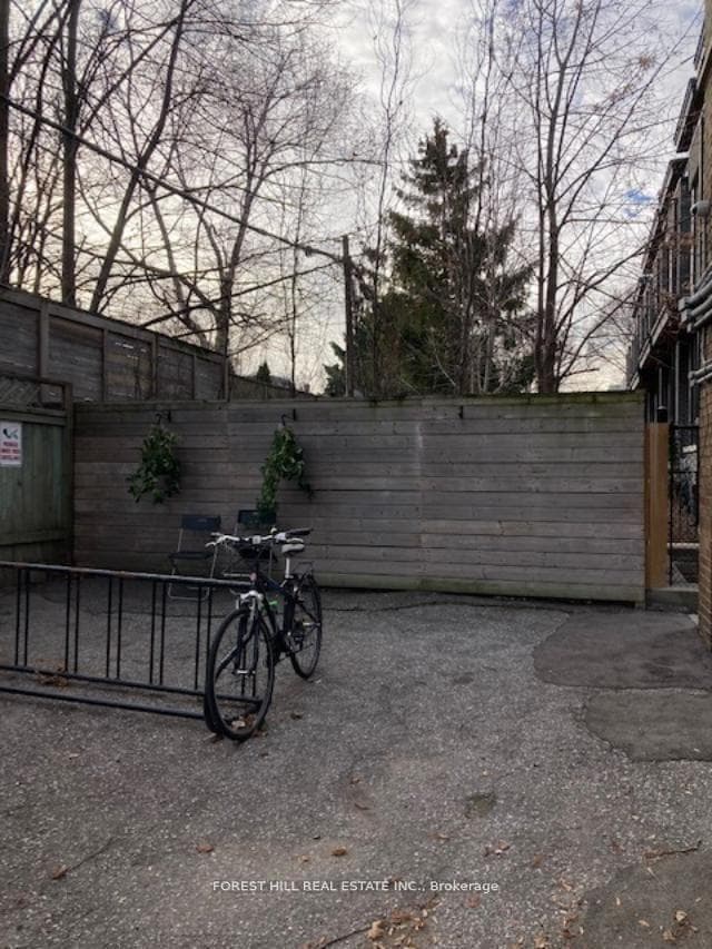 849 Broadview Avenue Unit 27 photo 7